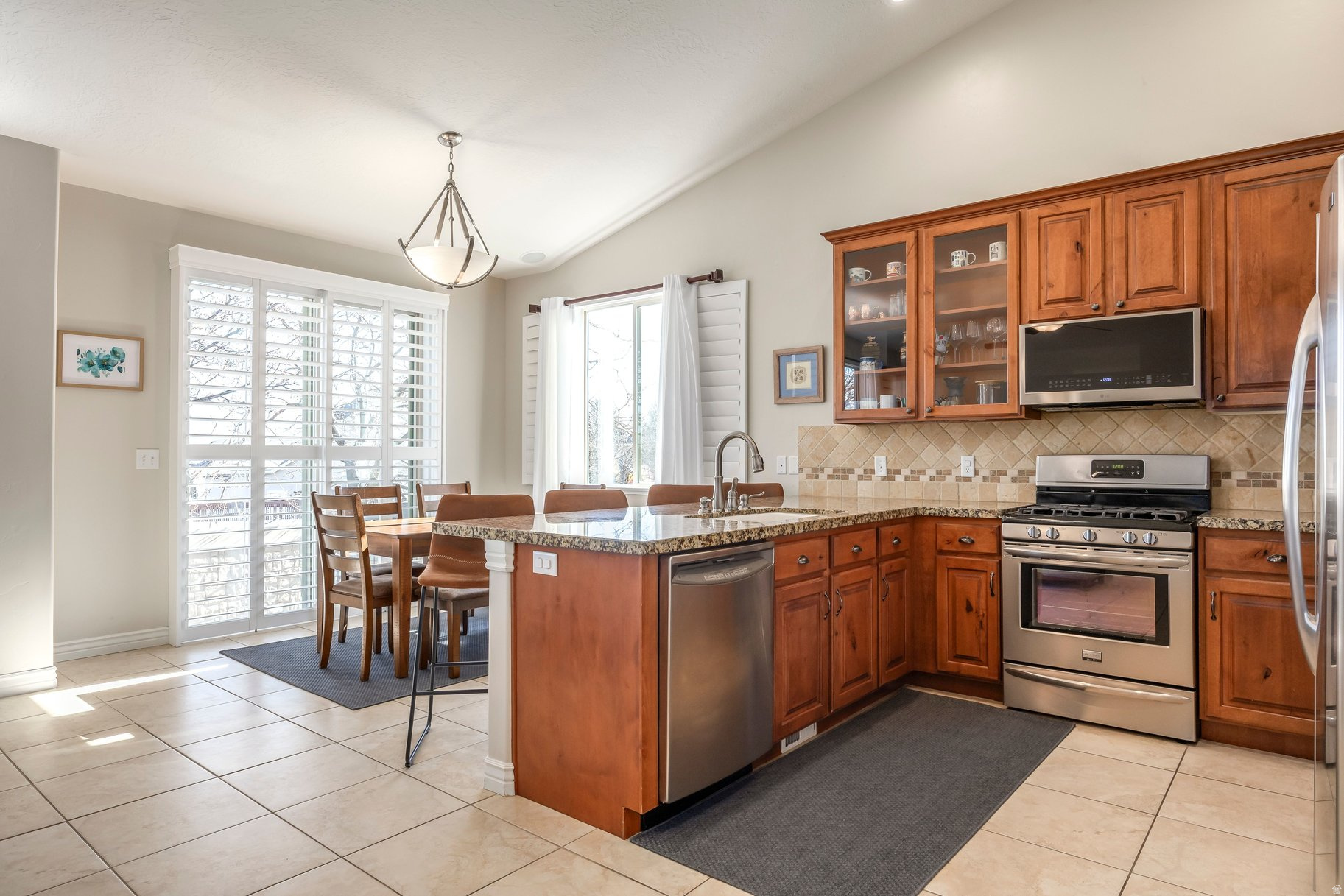 11181 S VILLAGE GROVE LN