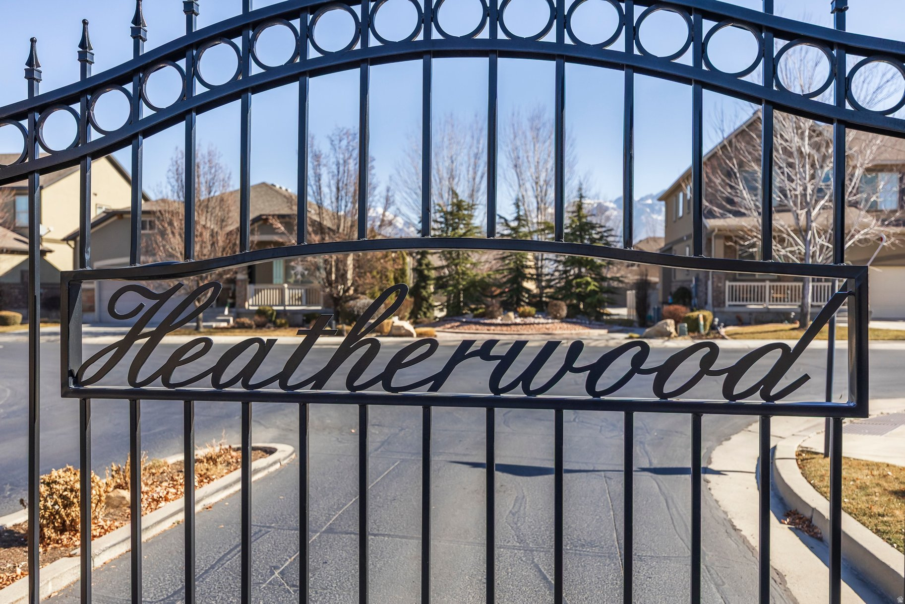 11181 S VILLAGE GROVE LN