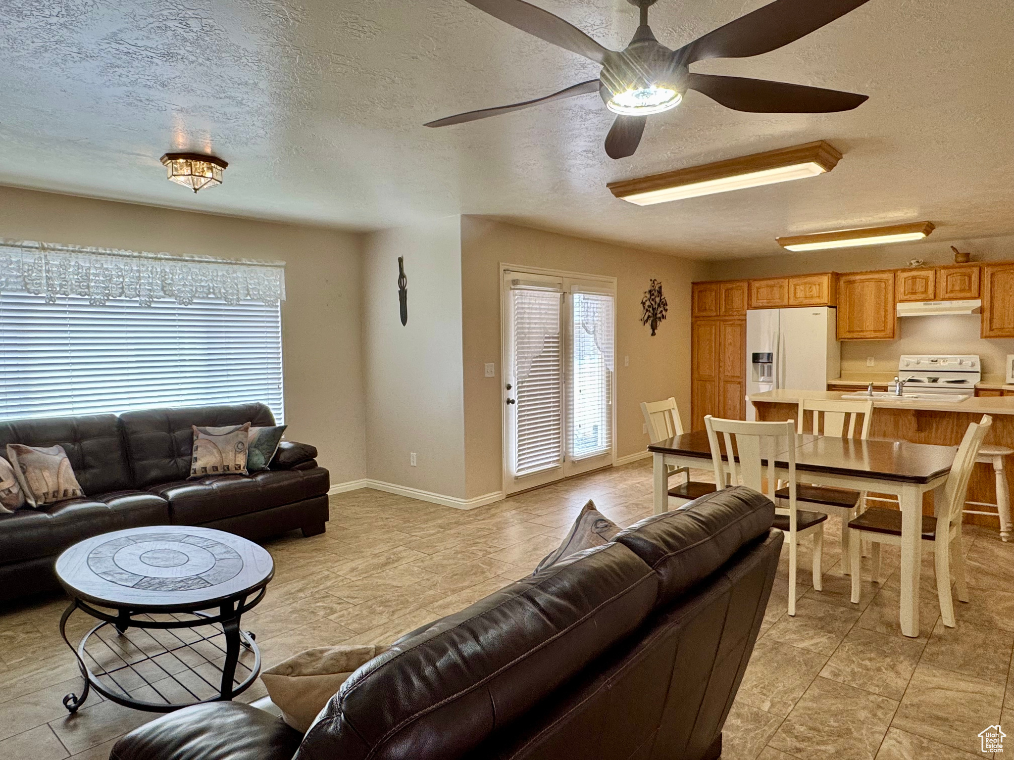 TOPAZ TOWNHOMES - Residential