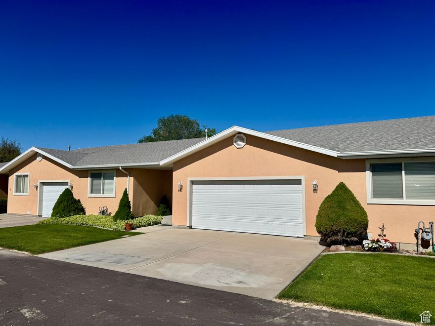Well maintained single level townhome in a 55+ community. Tile flooring throughout, open floor plan, large primary bedroom/bath, plus an additional bedroom & full bath. Move-in ready! HOA maintains front yard and common areas. Private back yard with vinyl fencing and patio. Two car garage. Great location in Delta, plus walking distance to many amenities.