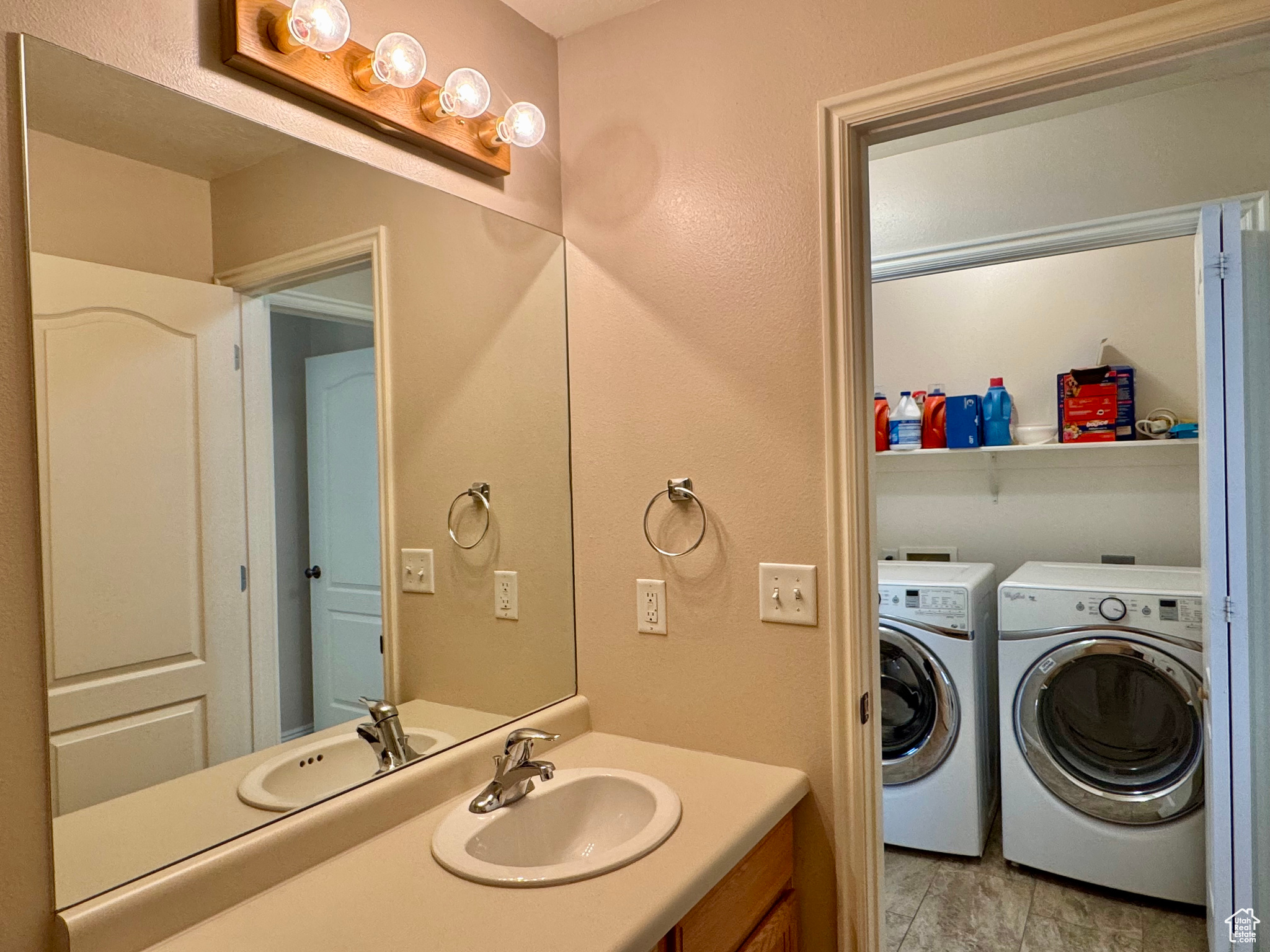 TOPAZ TOWNHOMES - Residential