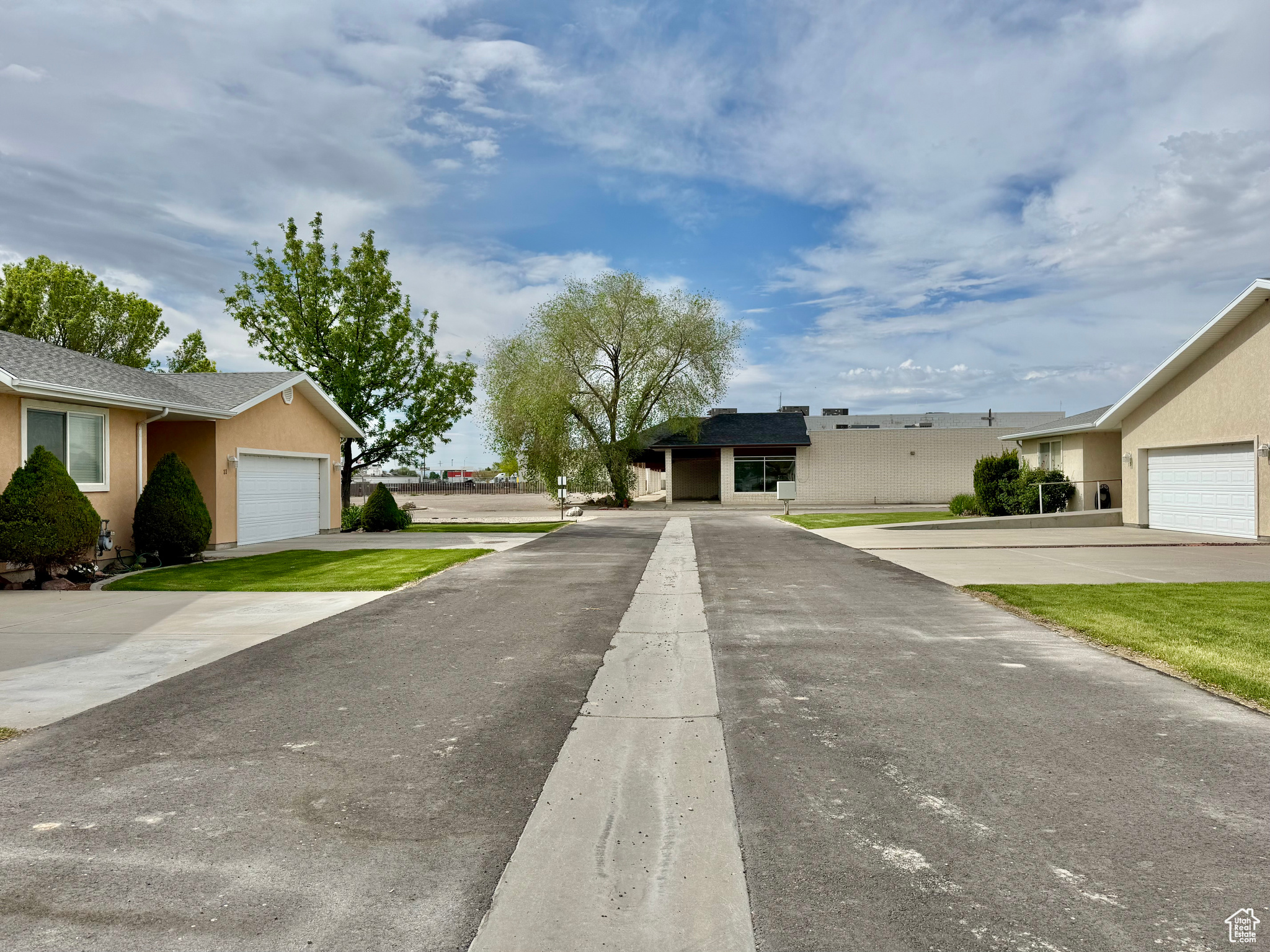TOPAZ TOWNHOMES - Residential