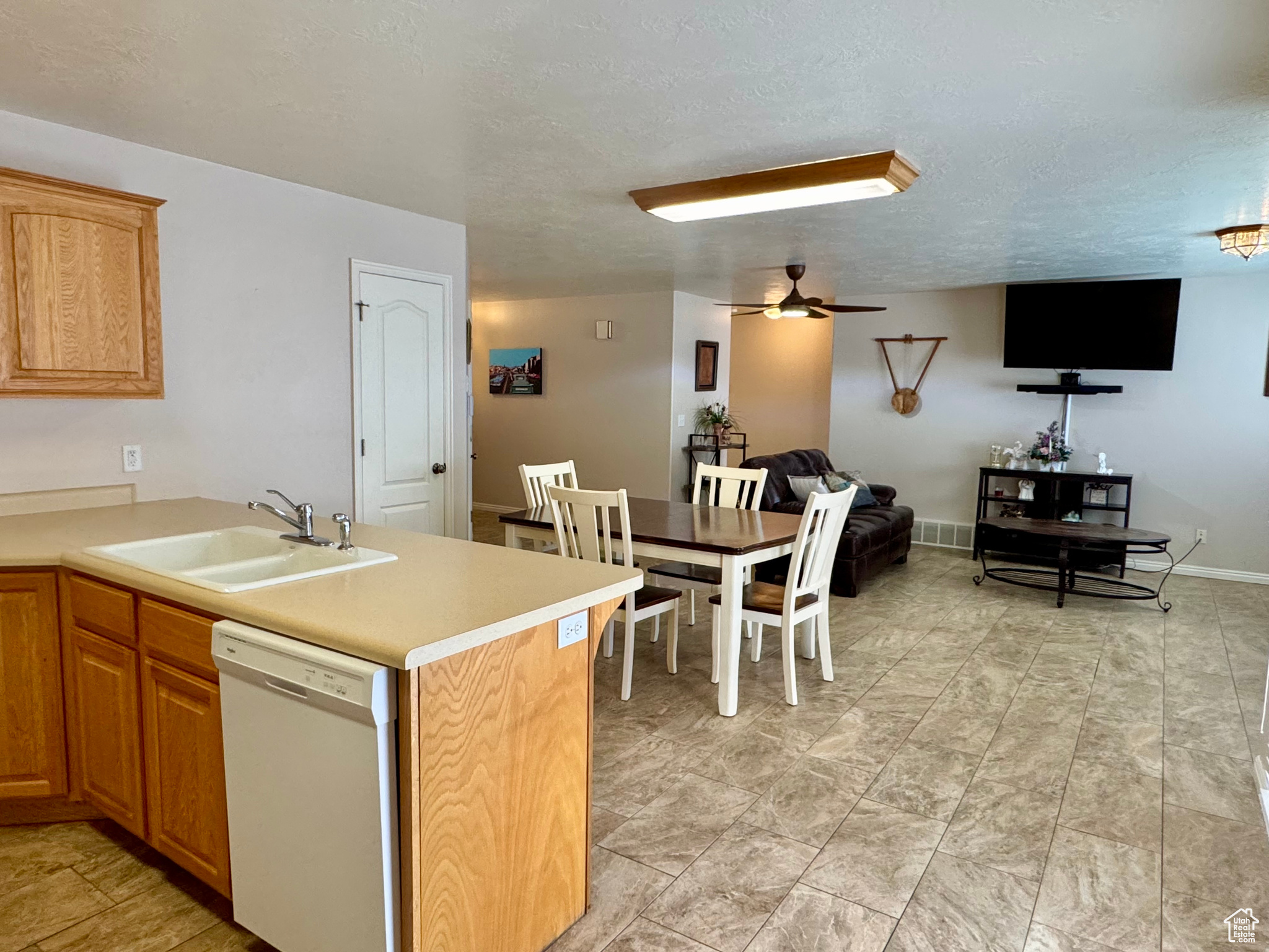 TOPAZ TOWNHOMES - Residential