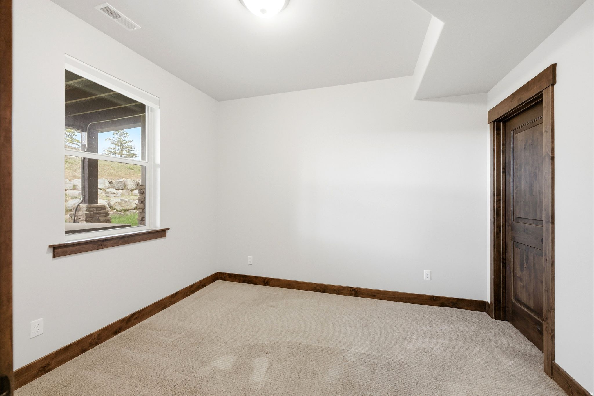 BLACK ROCK RIDGE - Residential