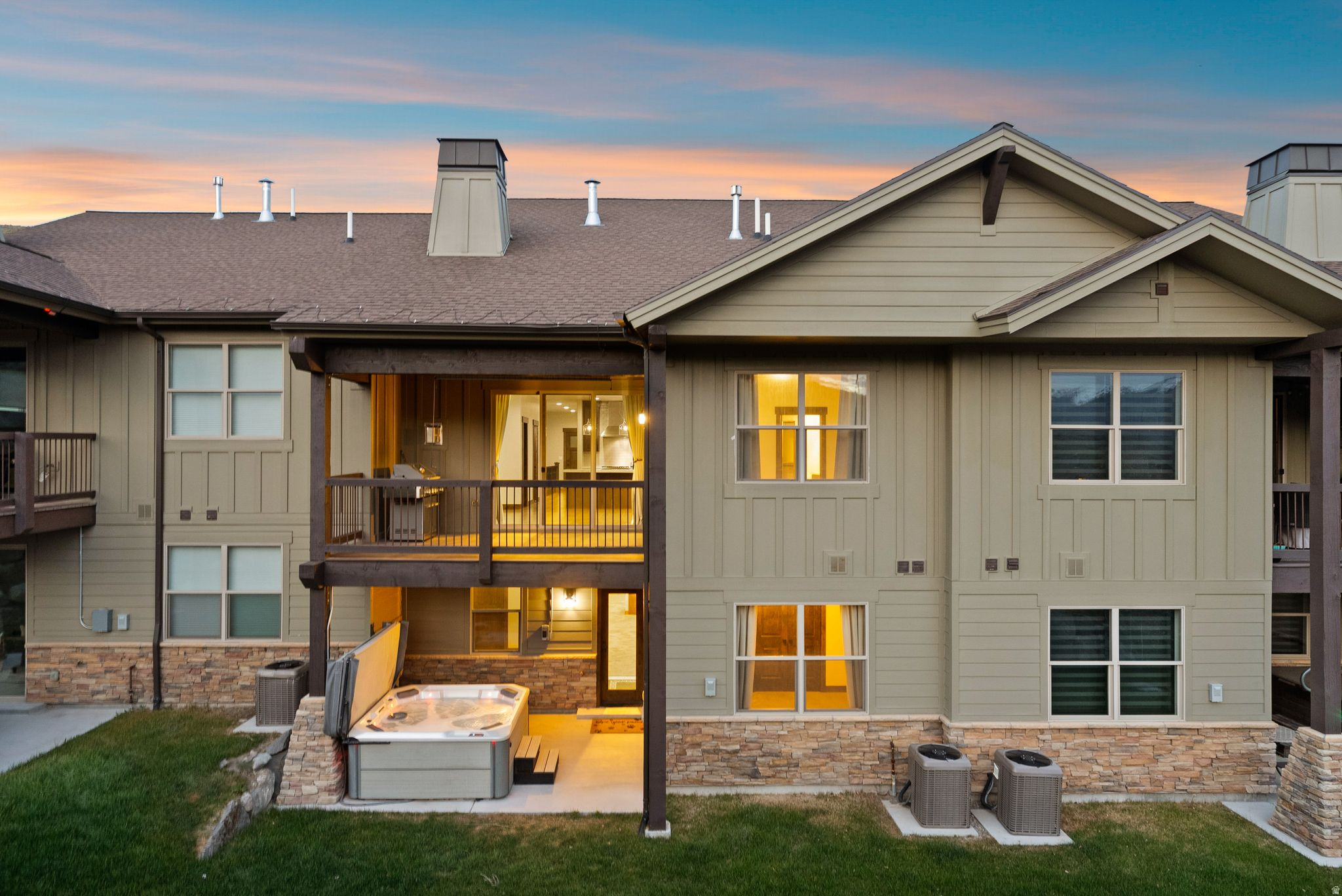 BLACK ROCK RIDGE - Residential