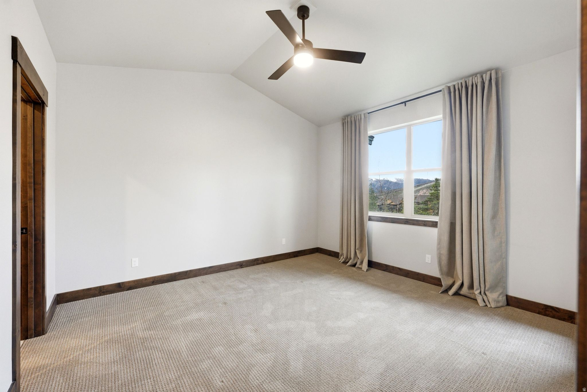 BLACK ROCK RIDGE - Residential