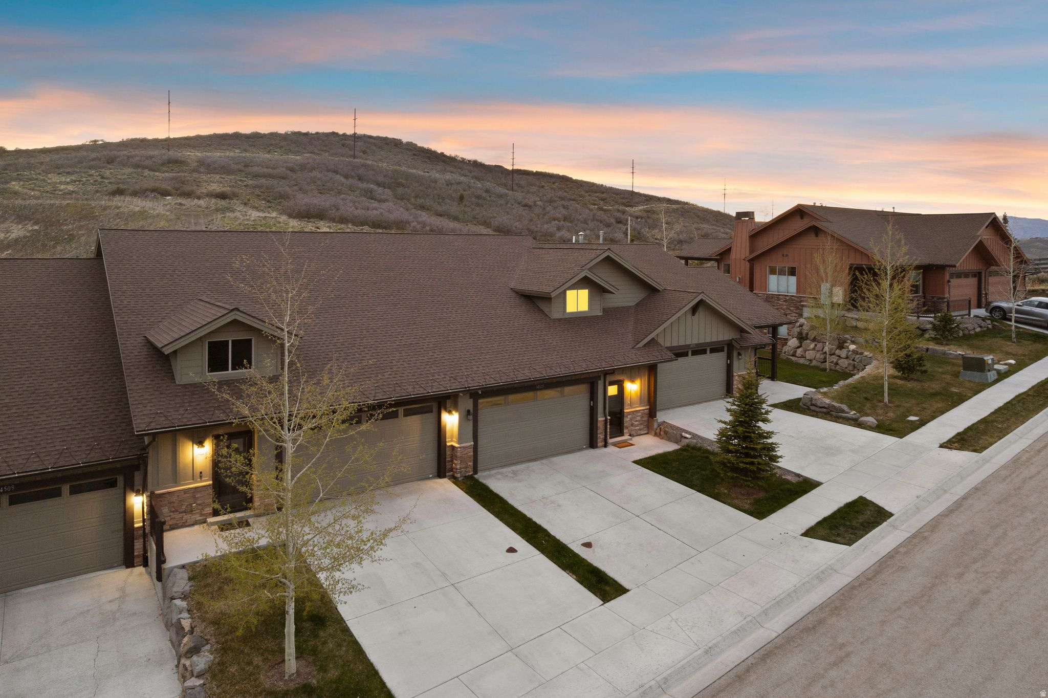 BLACK ROCK RIDGE - Residential