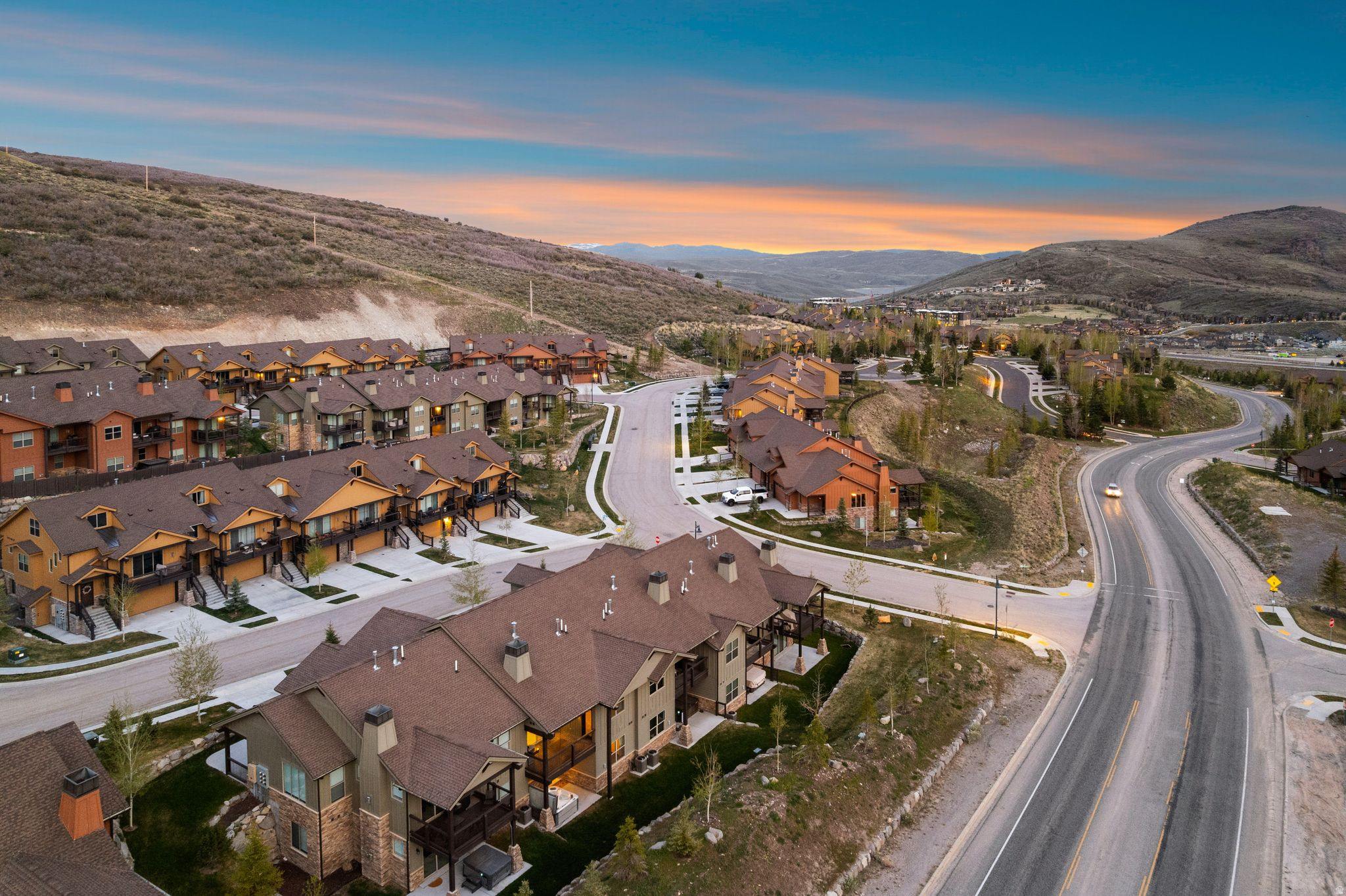 BLACK ROCK RIDGE - Residential