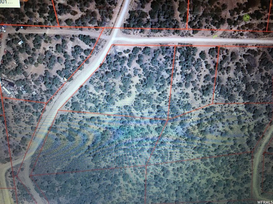 .71 Acre lot in Robber's Roost Subdivision. Great recreational area Quiet and Secluded! Close to Starvation Reservoir and the Uinta's. Less than an hour from Heber City. This lot can not be built on, as a minimum of 1 acre is needed to accommodate a septic system. More information from the county may be needed if you are wanting to build.  May not be easily accessed in the winter time.