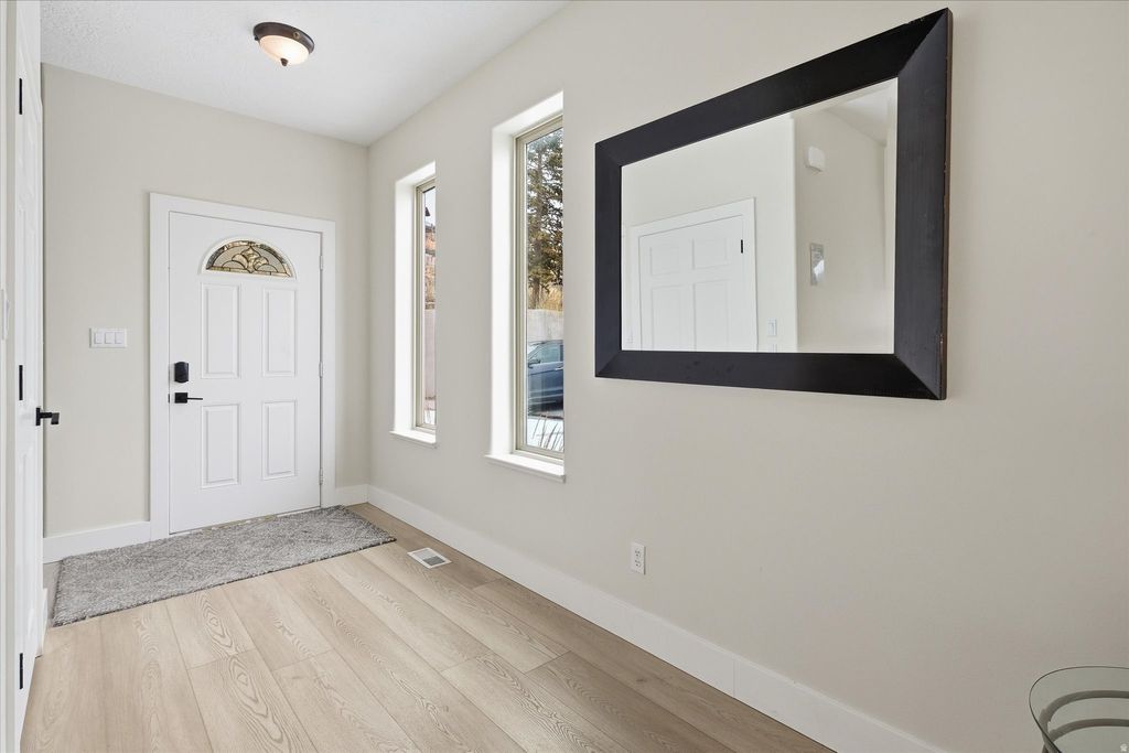 Photo of 538 W RASPBERRY PATCH RD, Garden City, UT 84028 (MLS # 2132226)