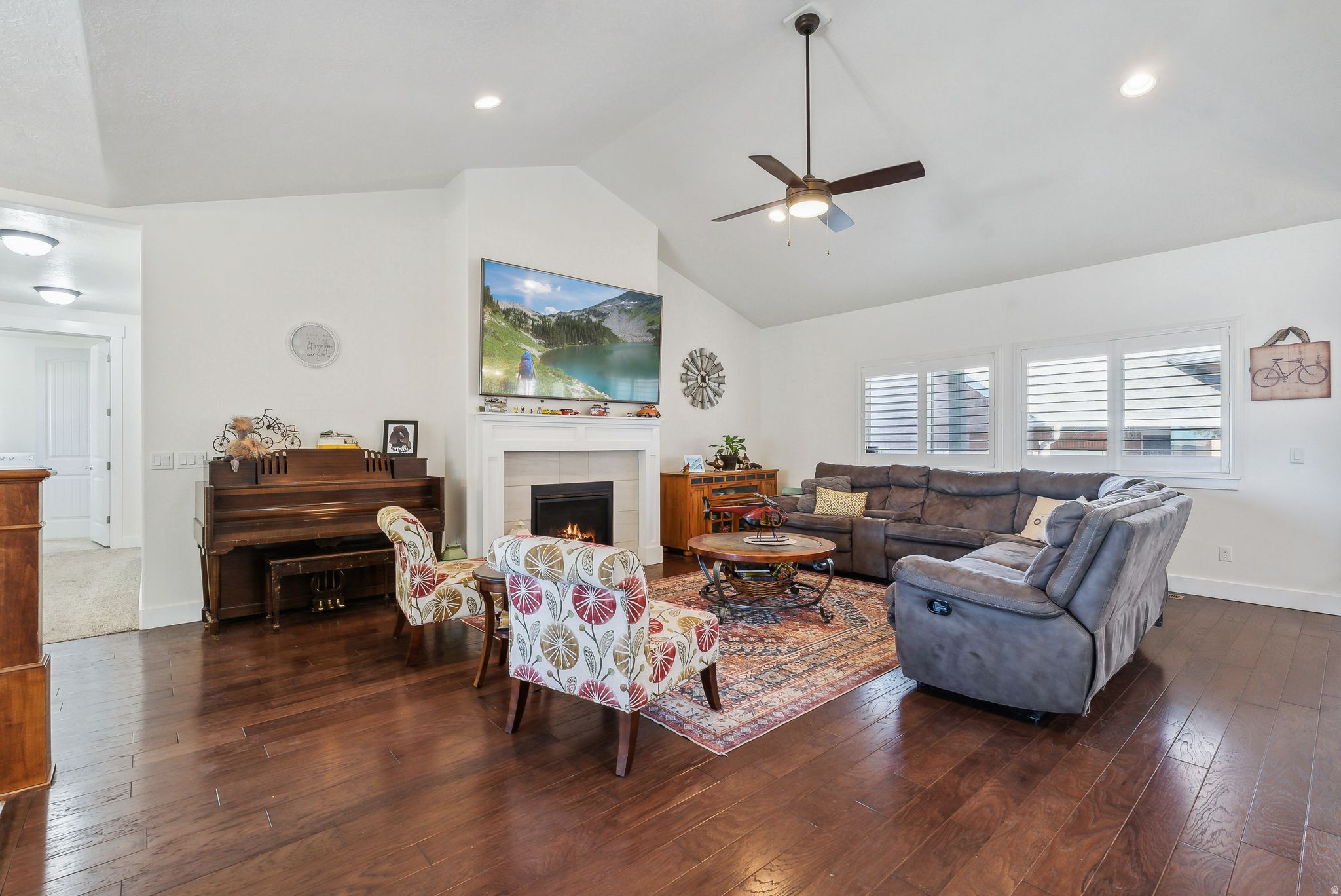 PIPER GLEN - Residential
