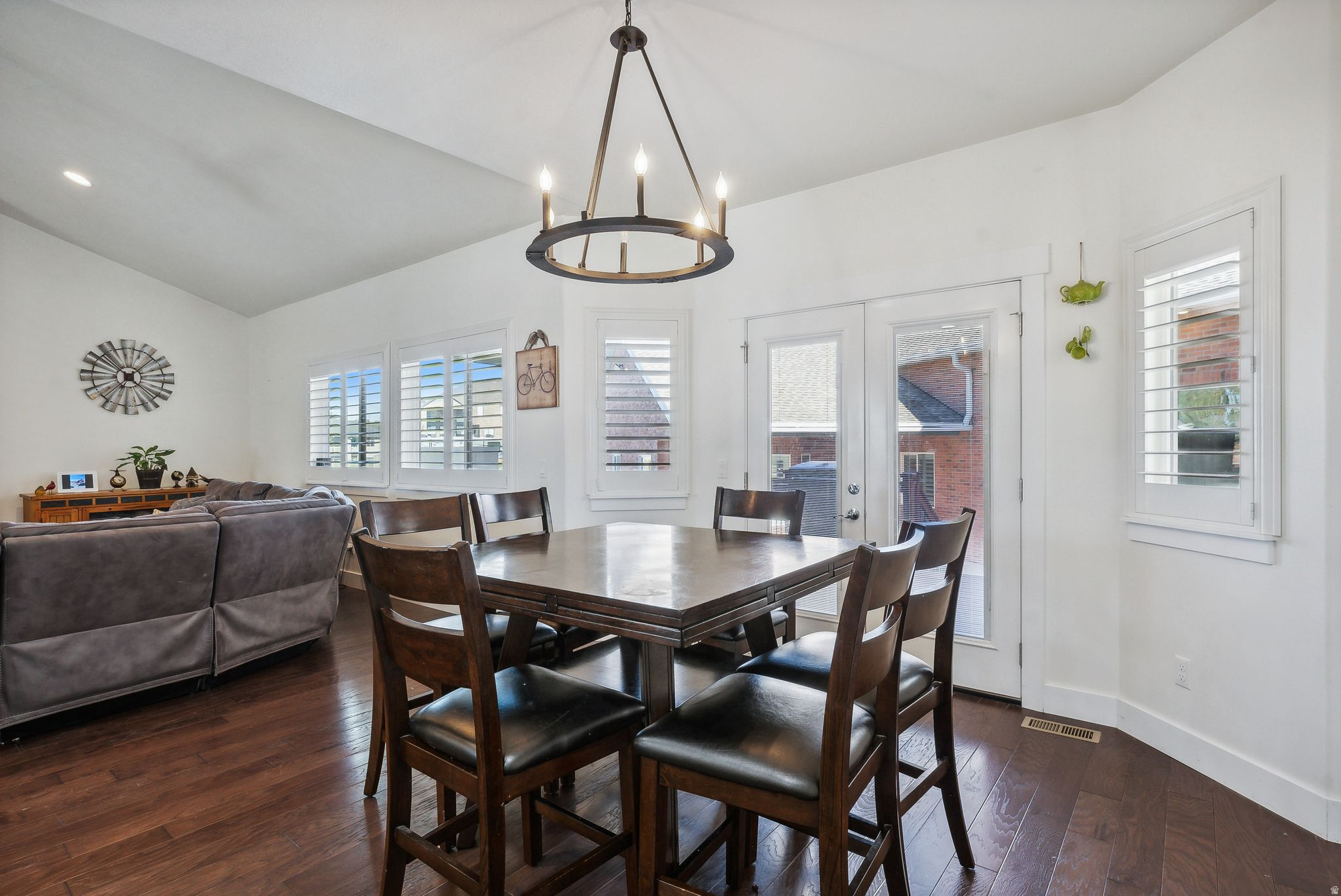 PIPER GLEN - Residential