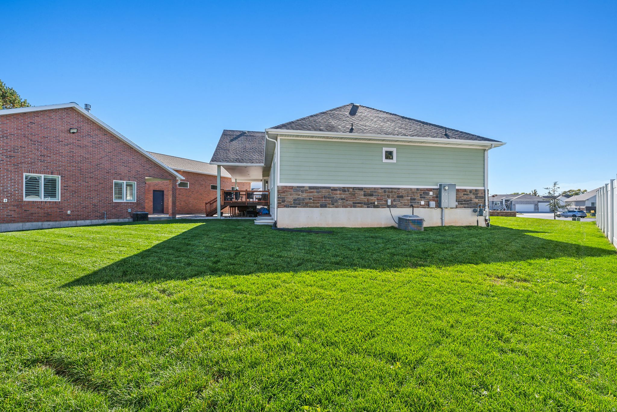 PIPER GLEN - Residential