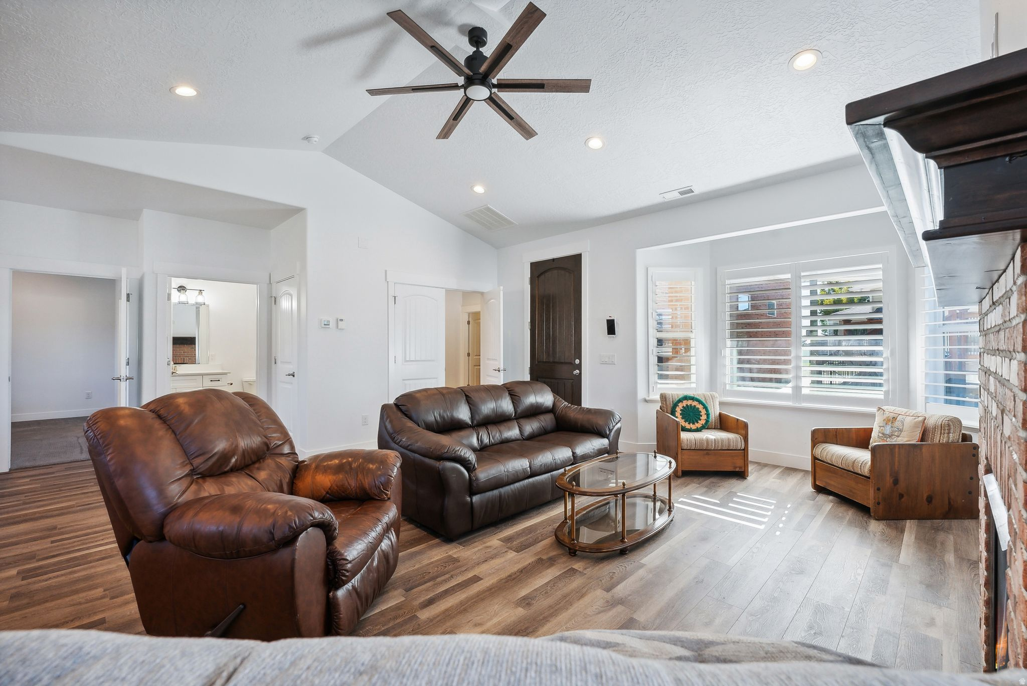PIPER GLEN - Residential