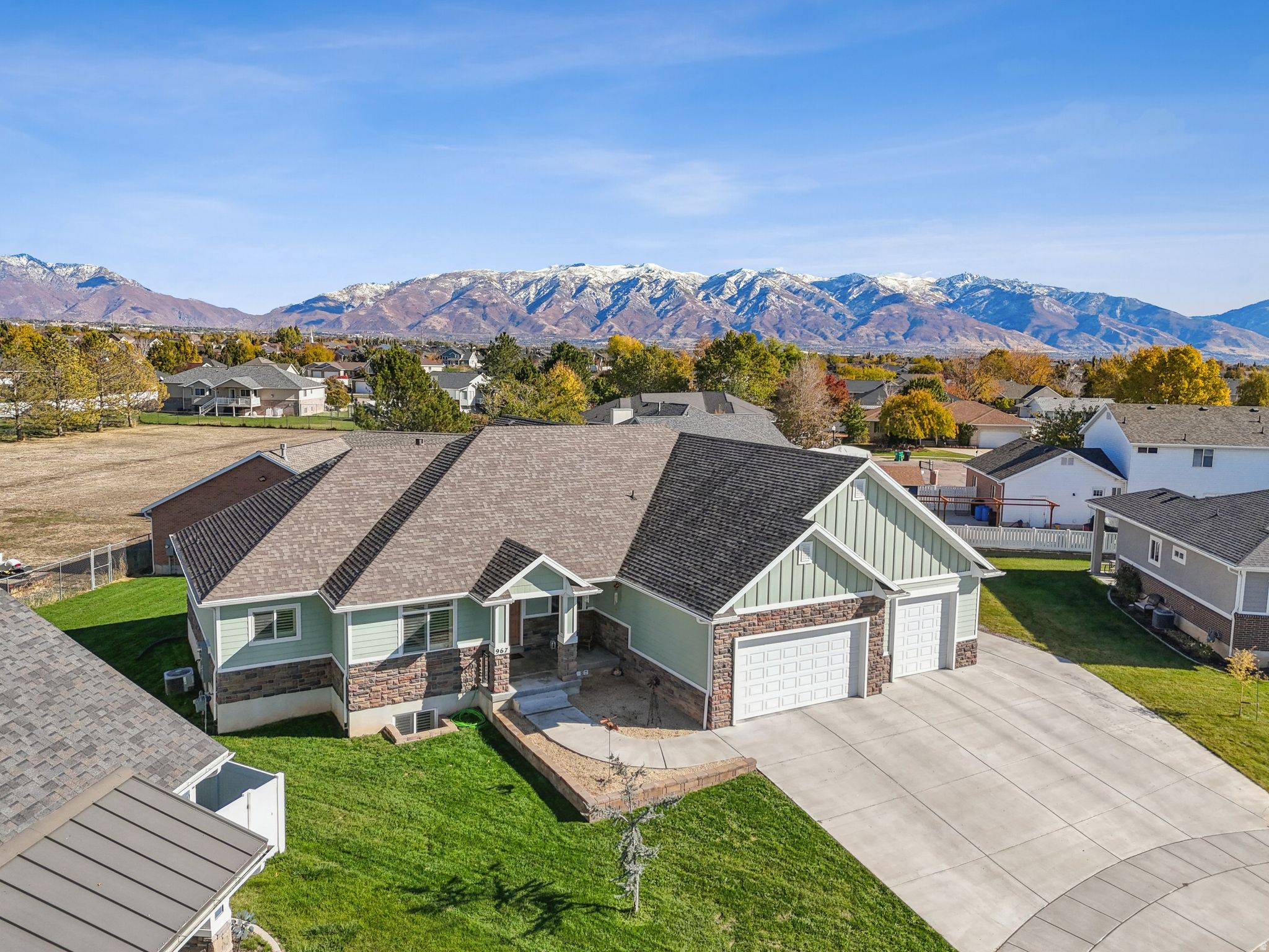 PIPER GLEN - Residential