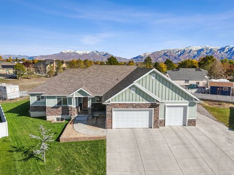 Tiny photo for 967 W YAMADA CT S, Syracuse, UT 84075 (MLS # 2158802)