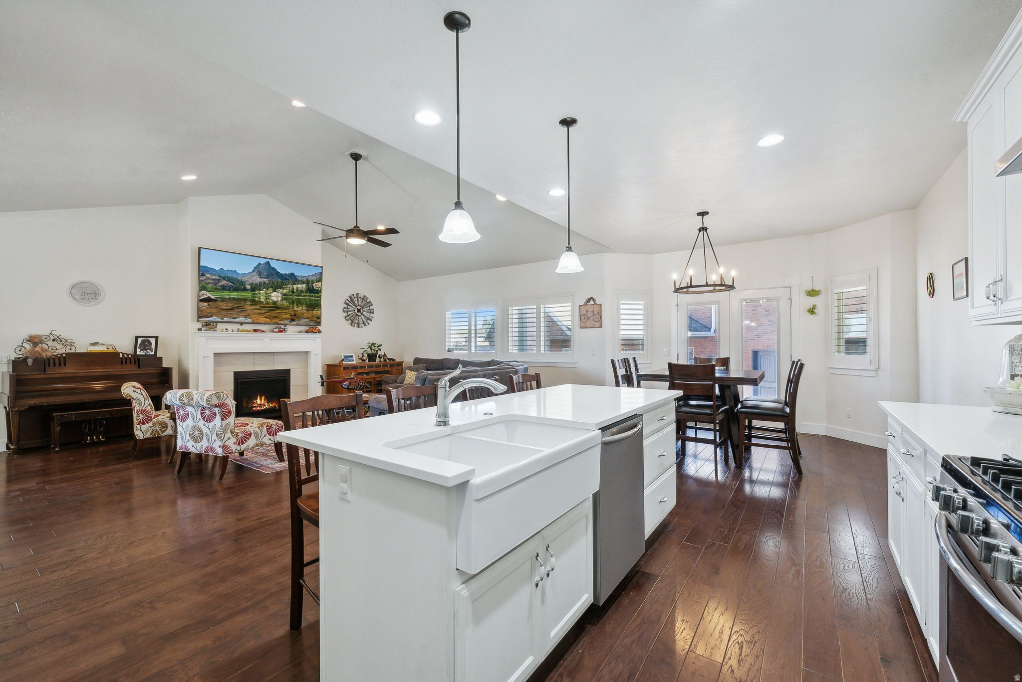 PIPER GLEN - Residential