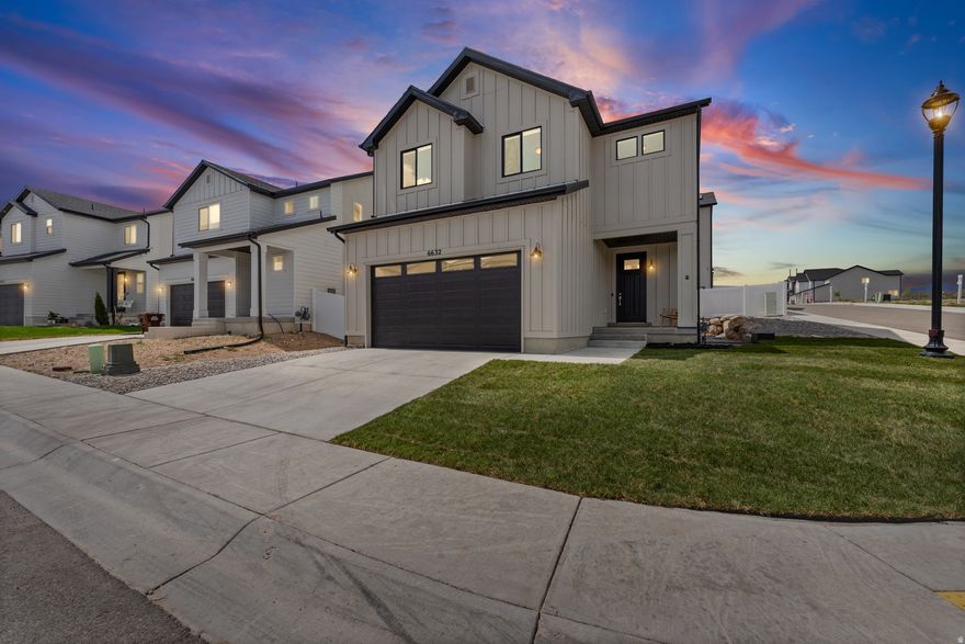 Great home in West Jordan Utah. 15 minutes to the airport, 20 minutes to downtown, close to shopping,  Restaurants, Parks and so much more. Stop by for our open house 04/18/2026 1pm to 3pm