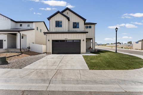 Photo of 6632 S GLADE CREEK DR W, West Jordan, UT 84081 (MLS # 2150073)