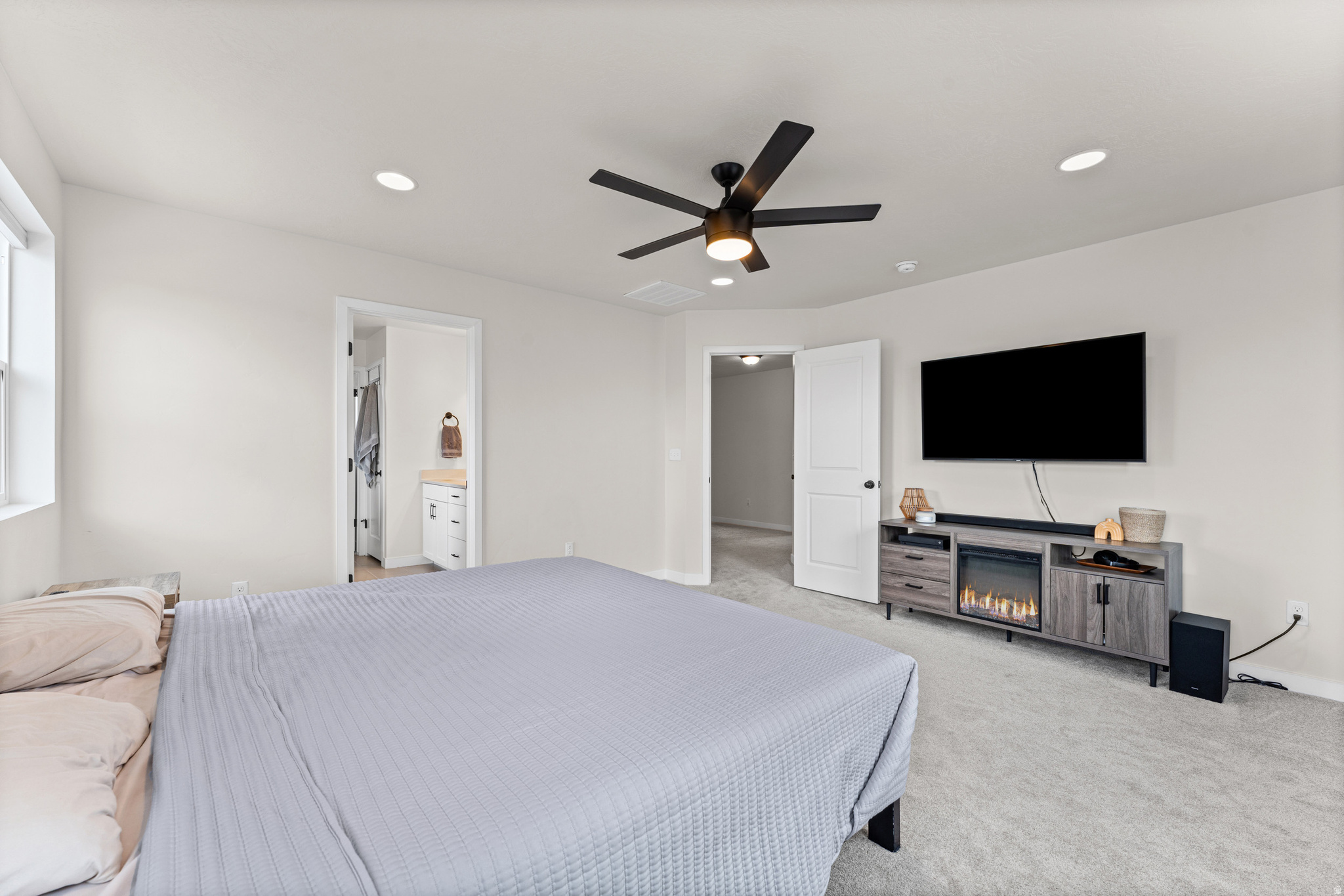 BOULDER AT SKY RANCH - Residential