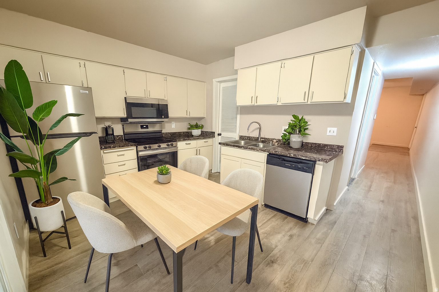 SILVER WOOD ESTATES - Residential