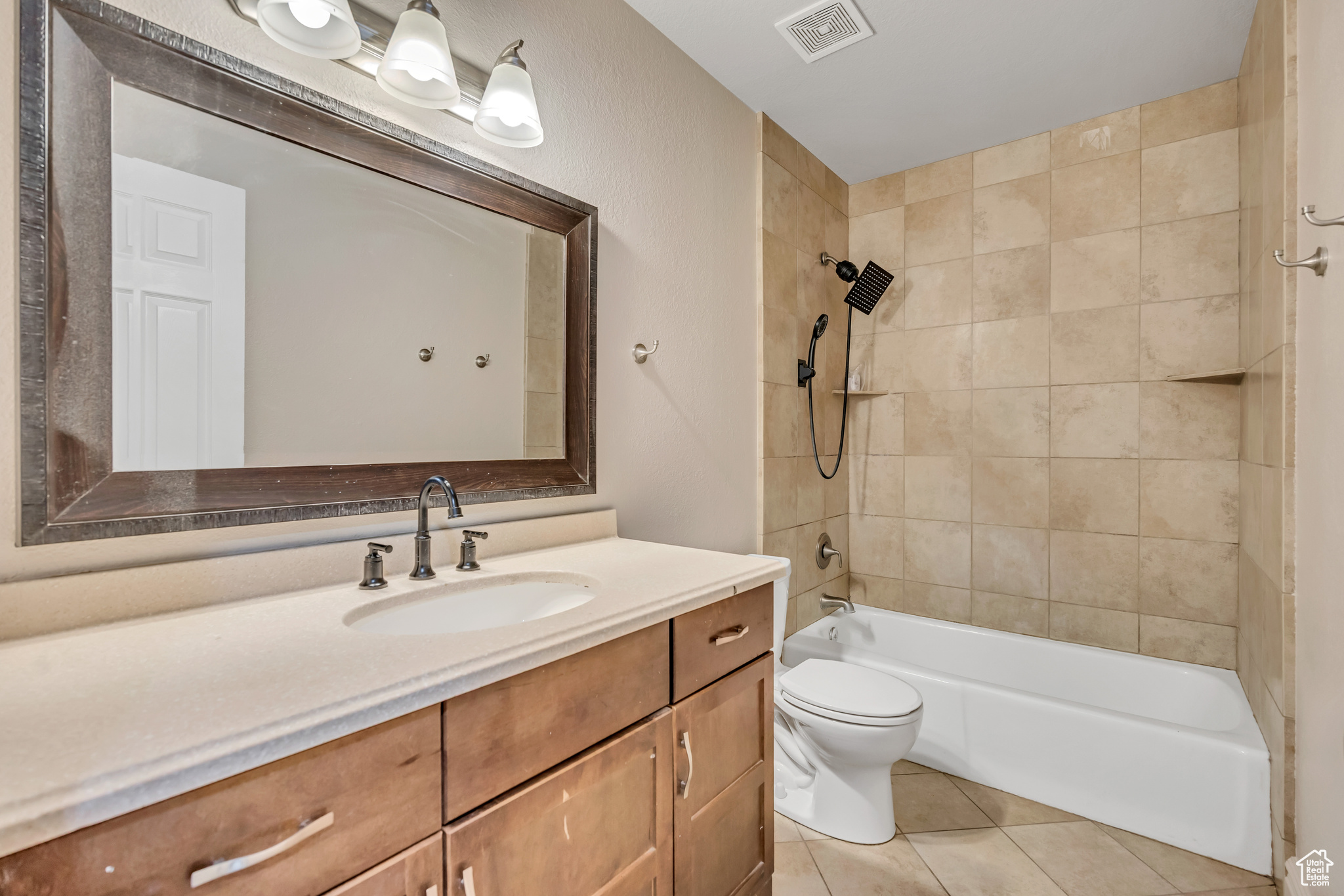 SILVER WOOD ESTATES - Residential