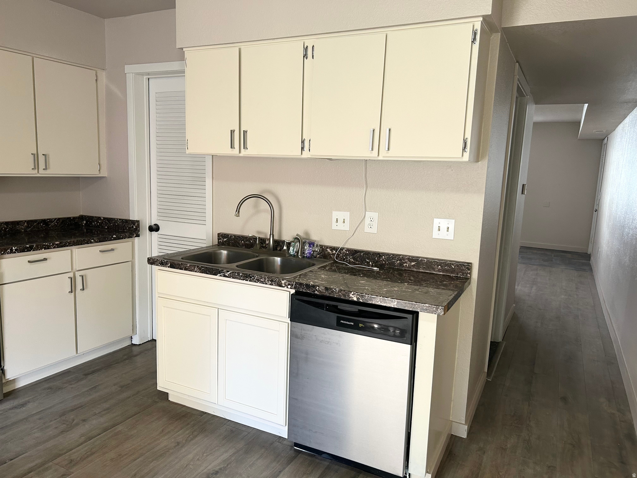 SILVER WOOD ESTATES - Residential