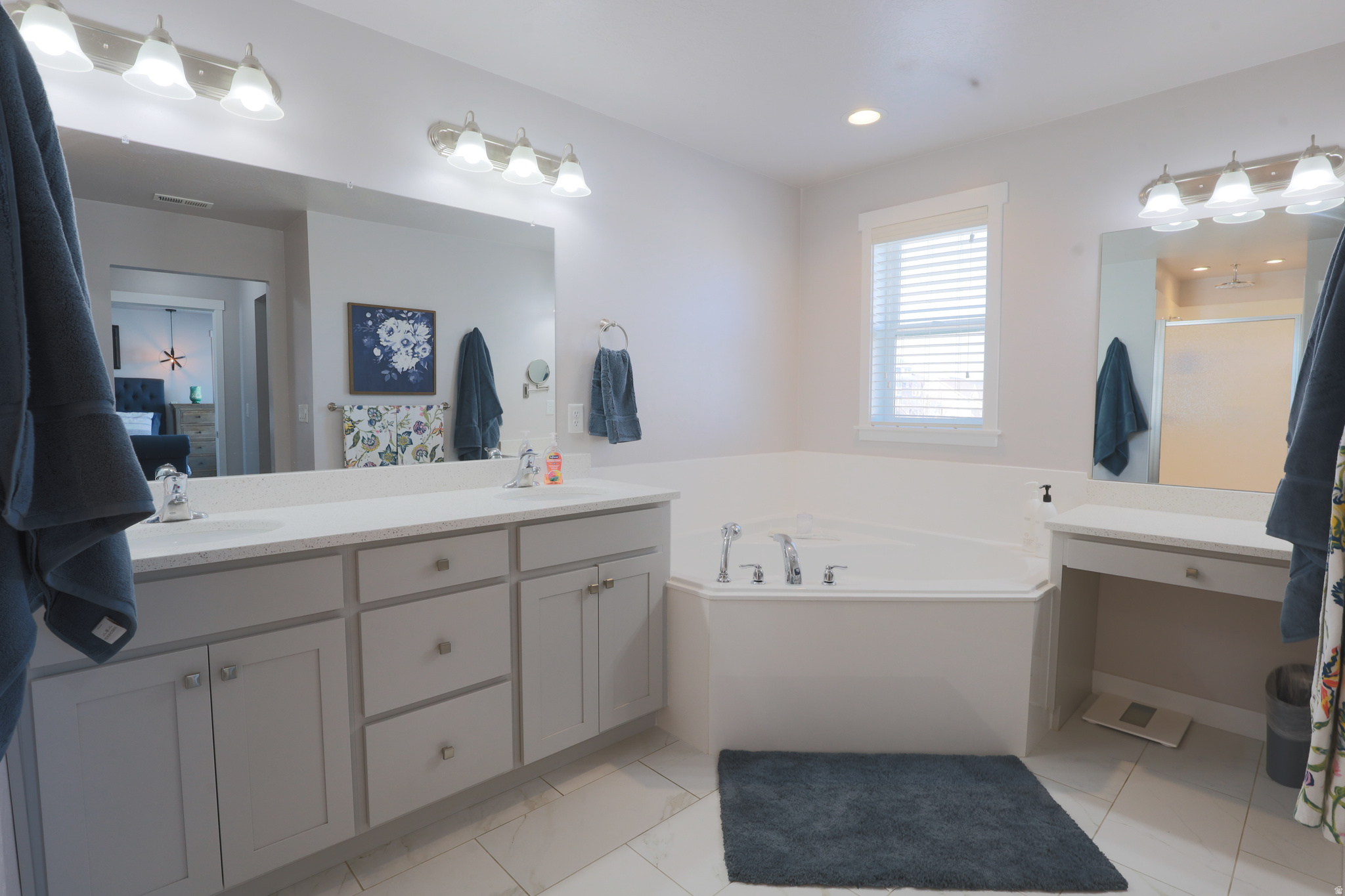 KENNECOTT - Residential