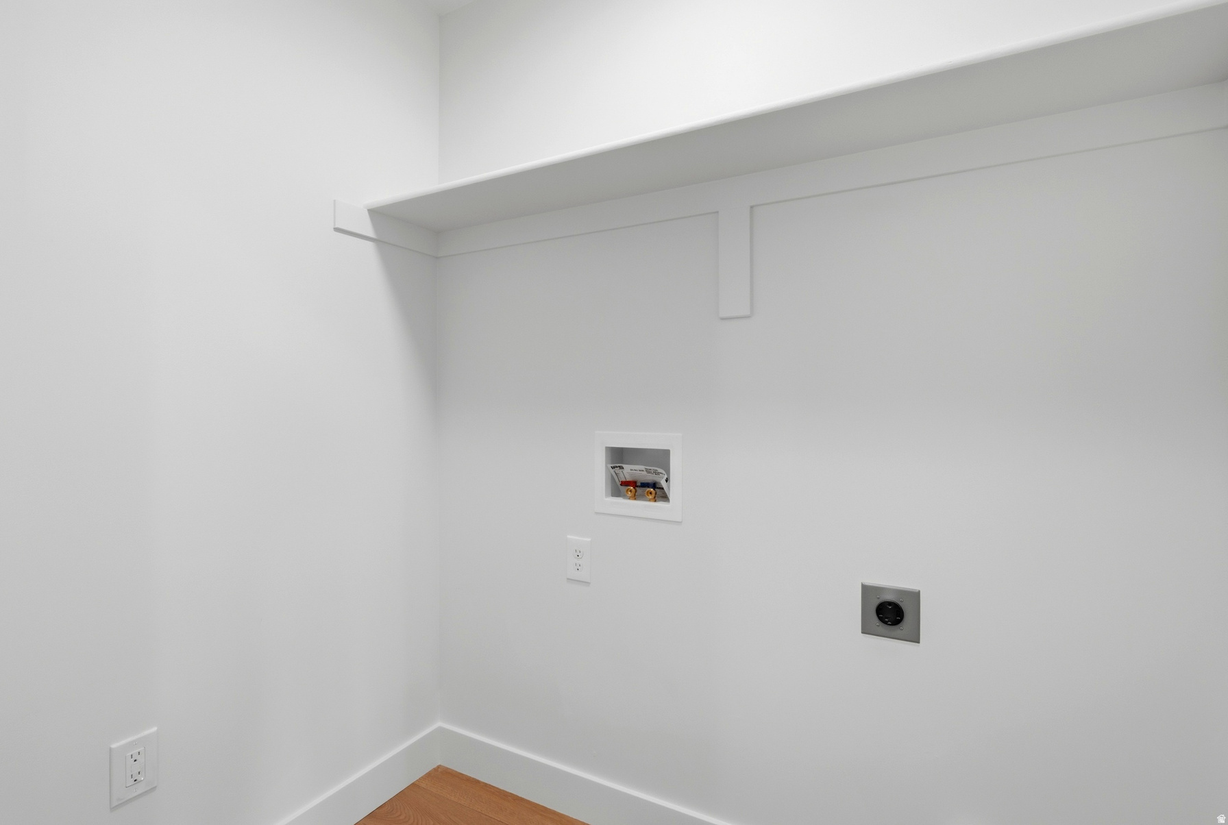 WOODHAVEN ESTATES - Residential Income