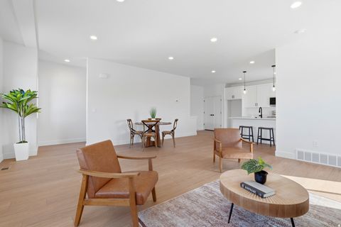 Tiny photo for 340 E 7635 S, Sandy, UT 84047 (MLS # 2154039)