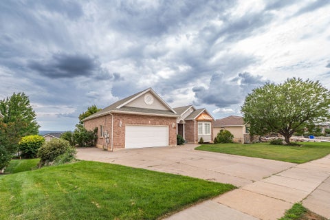 Tiny photo for 869 E 3350 N, North Ogden, UT 84414 (MLS # 2173895)