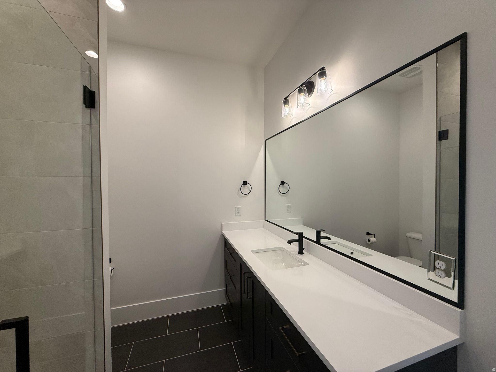 QUEENSRIDGE 3 - Residential