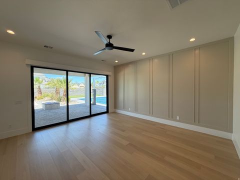 Tiny photo for 831 E QUEENSRIDGE DR, Washington, UT 84780 (MLS # 2157104)