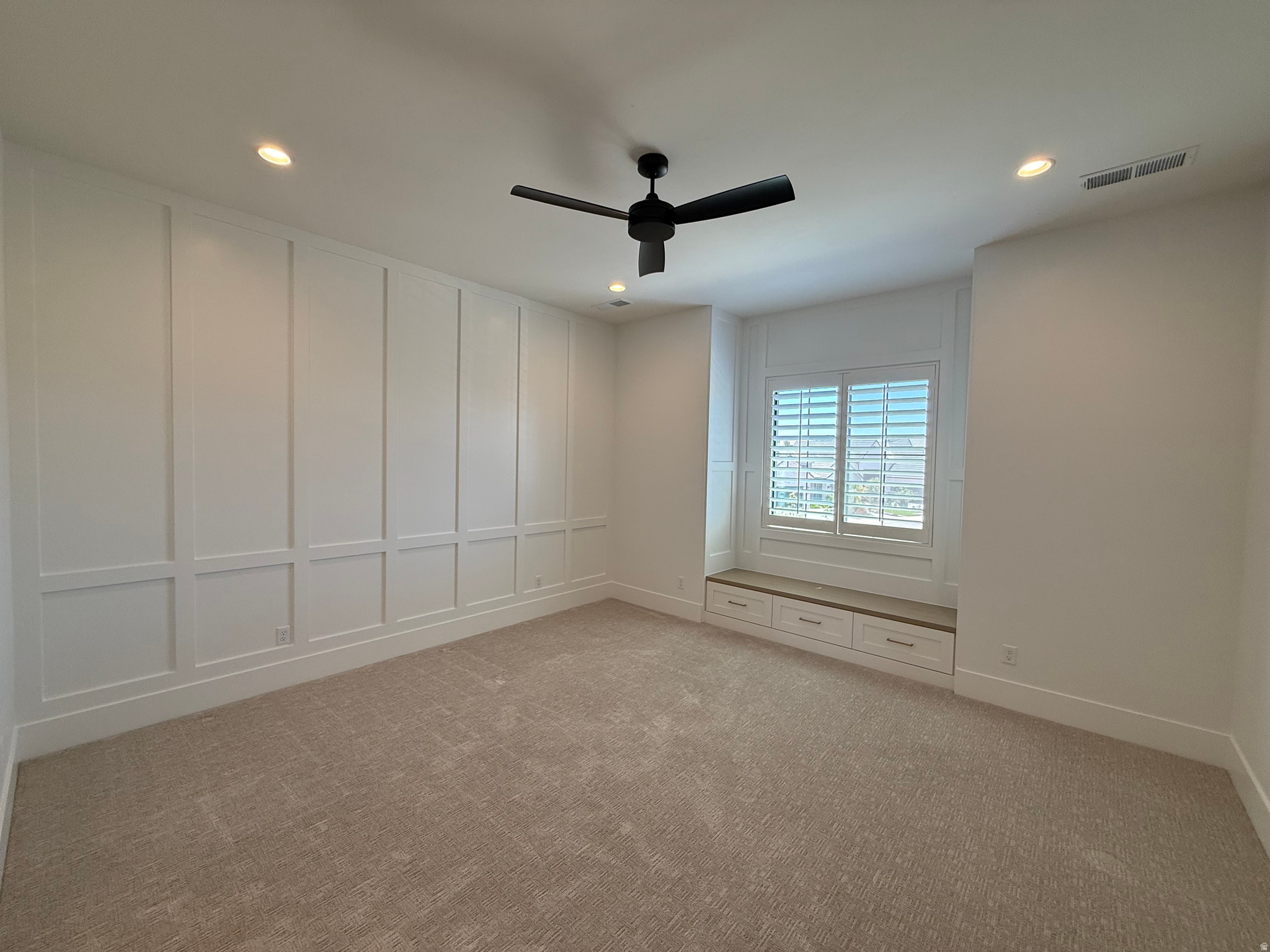QUEENSRIDGE 3 - Residential
