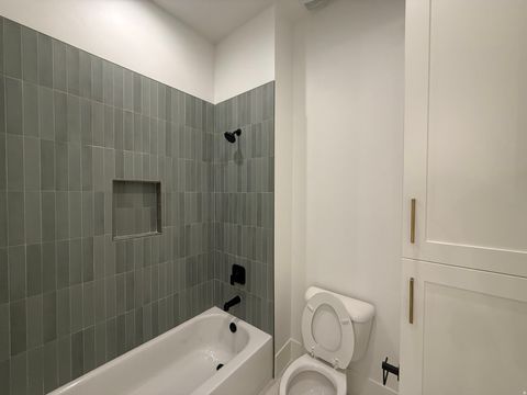 Tiny photo for 831 E QUEENSRIDGE DR, Washington, UT 84780 (MLS # 2157104)