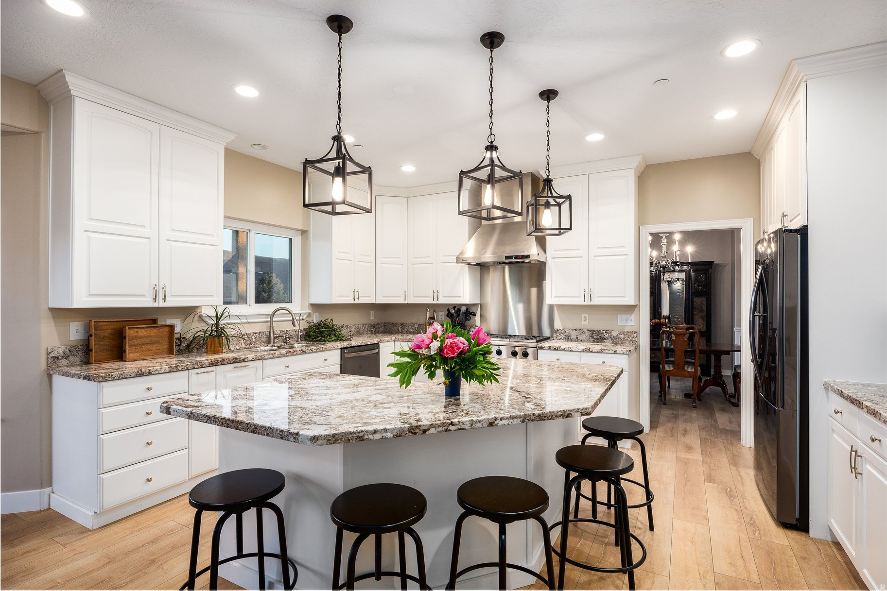 OAK VISTA - Residential
