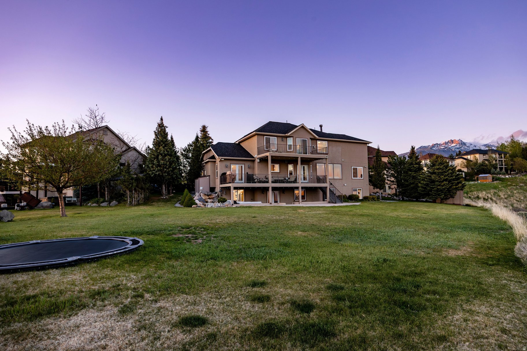 OAK VISTA - Residential