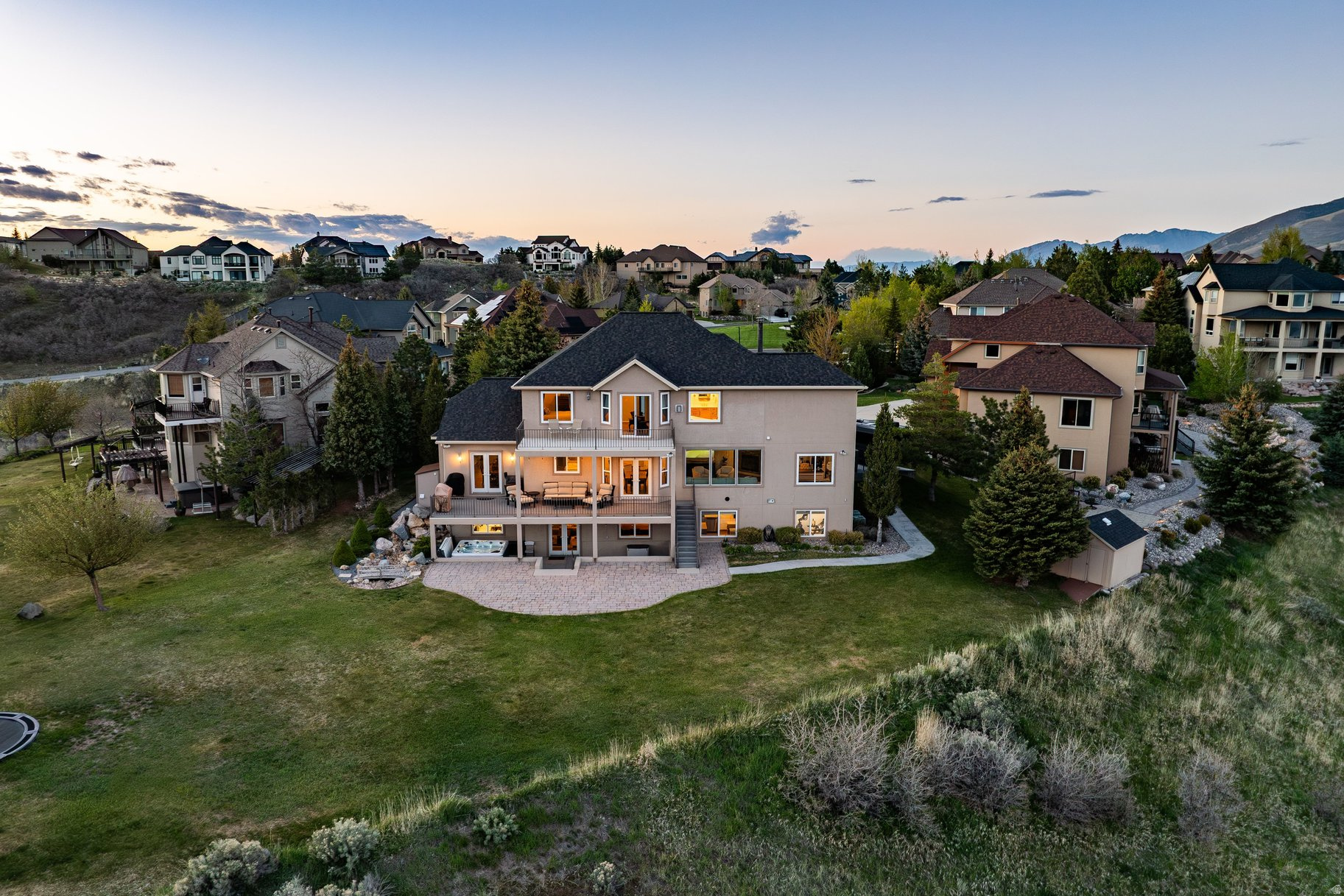 OAK VISTA - Residential