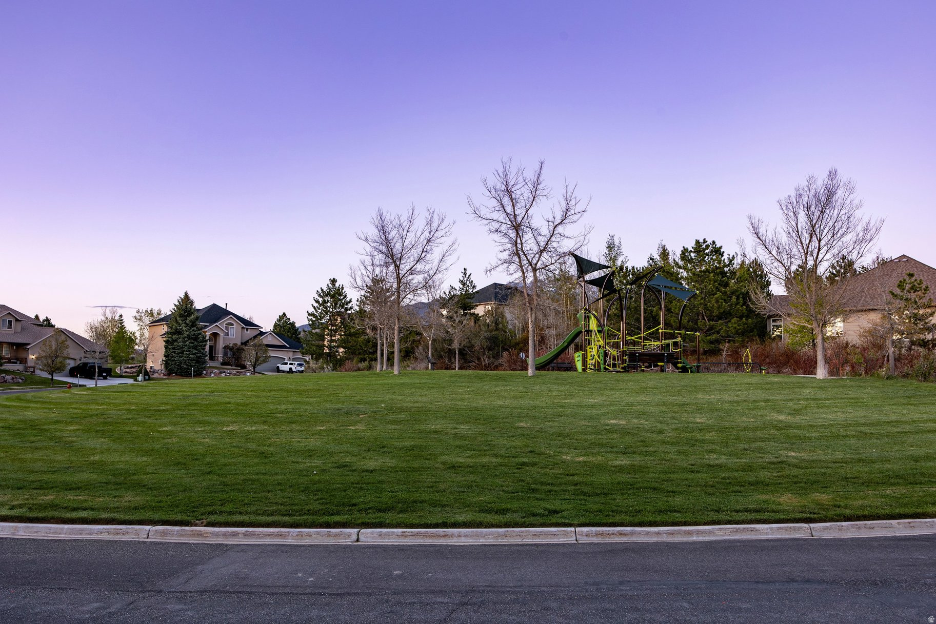 OAK VISTA - Residential