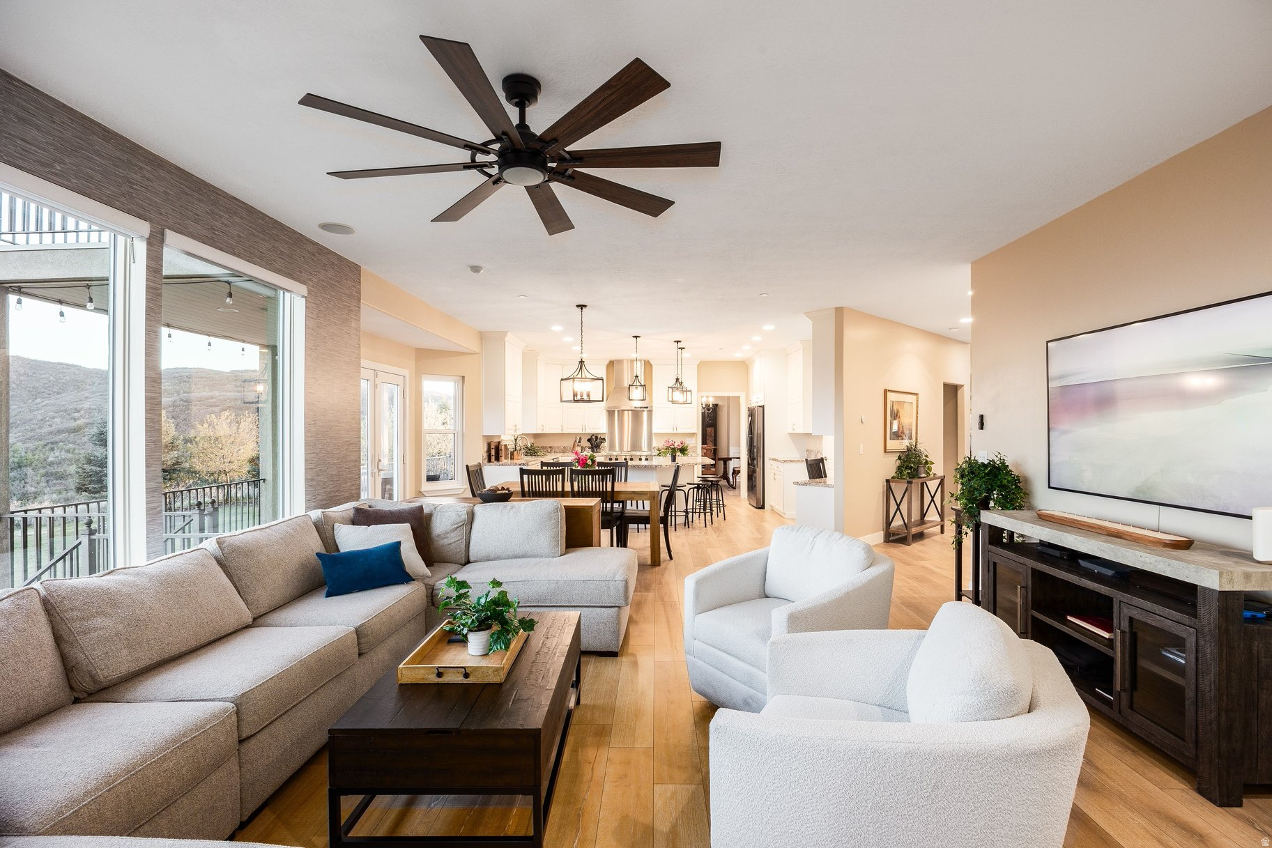 OAK VISTA - Residential