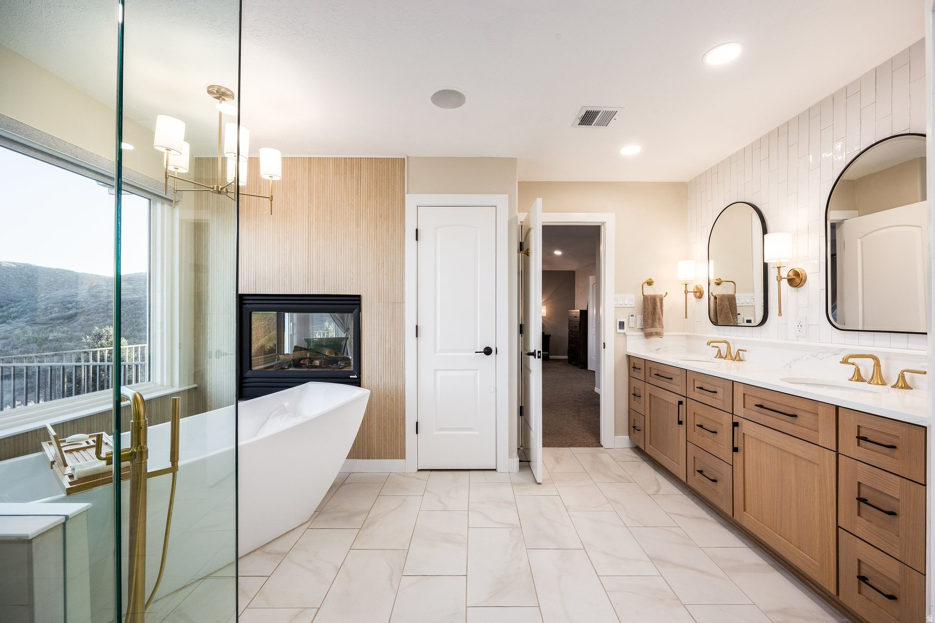 OAK VISTA - Residential