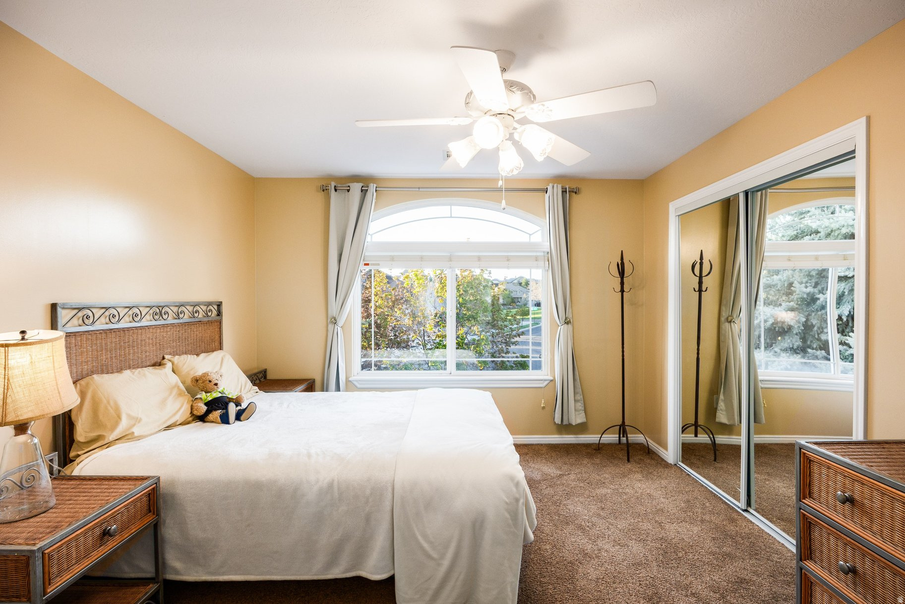OAK VISTA - Residential