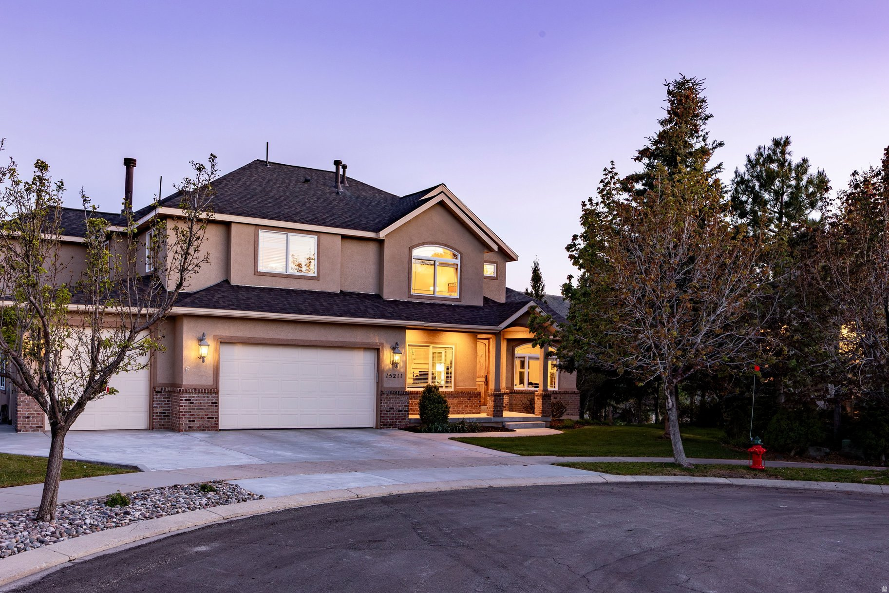 OAK VISTA - Residential