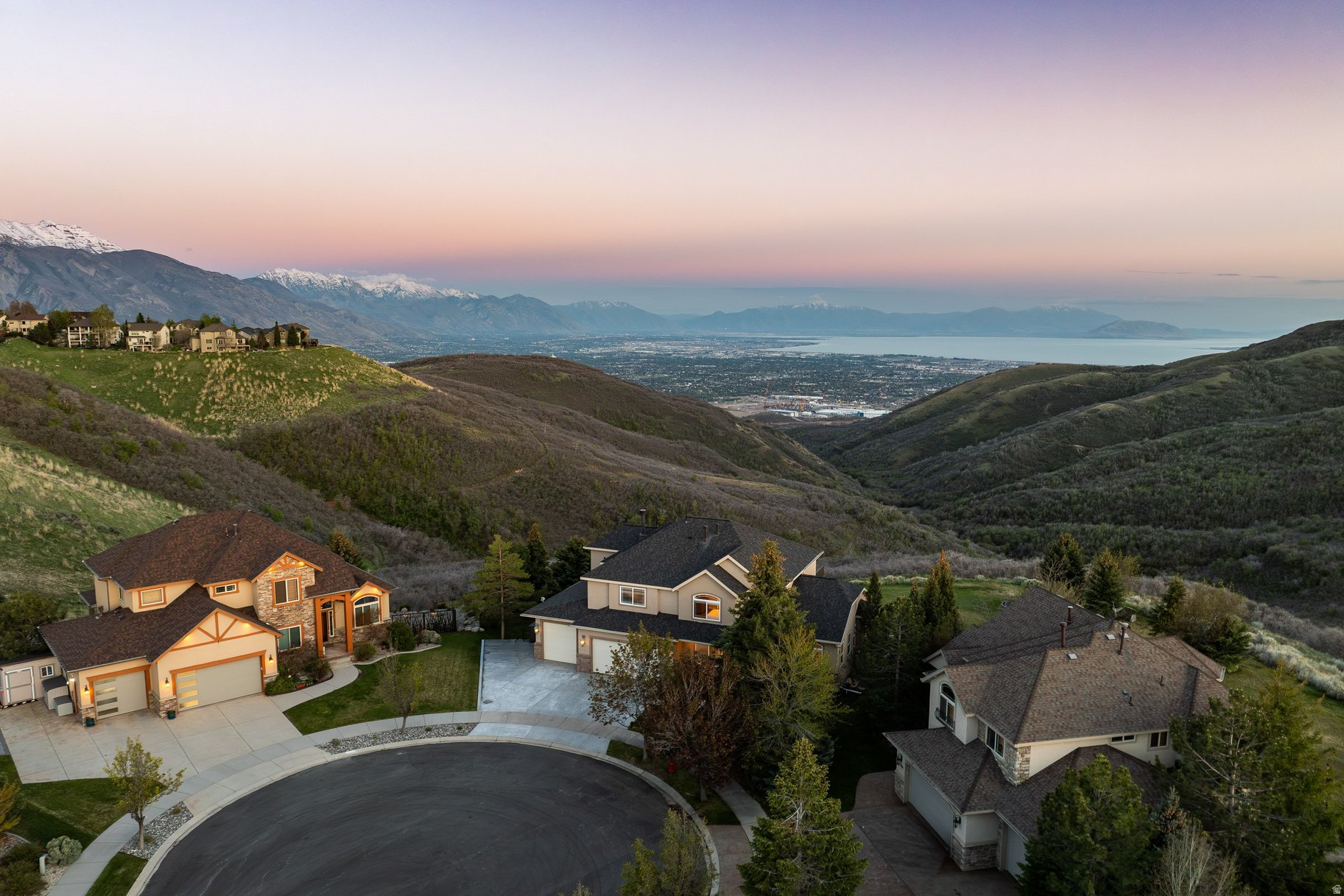 OAK VISTA - Residential