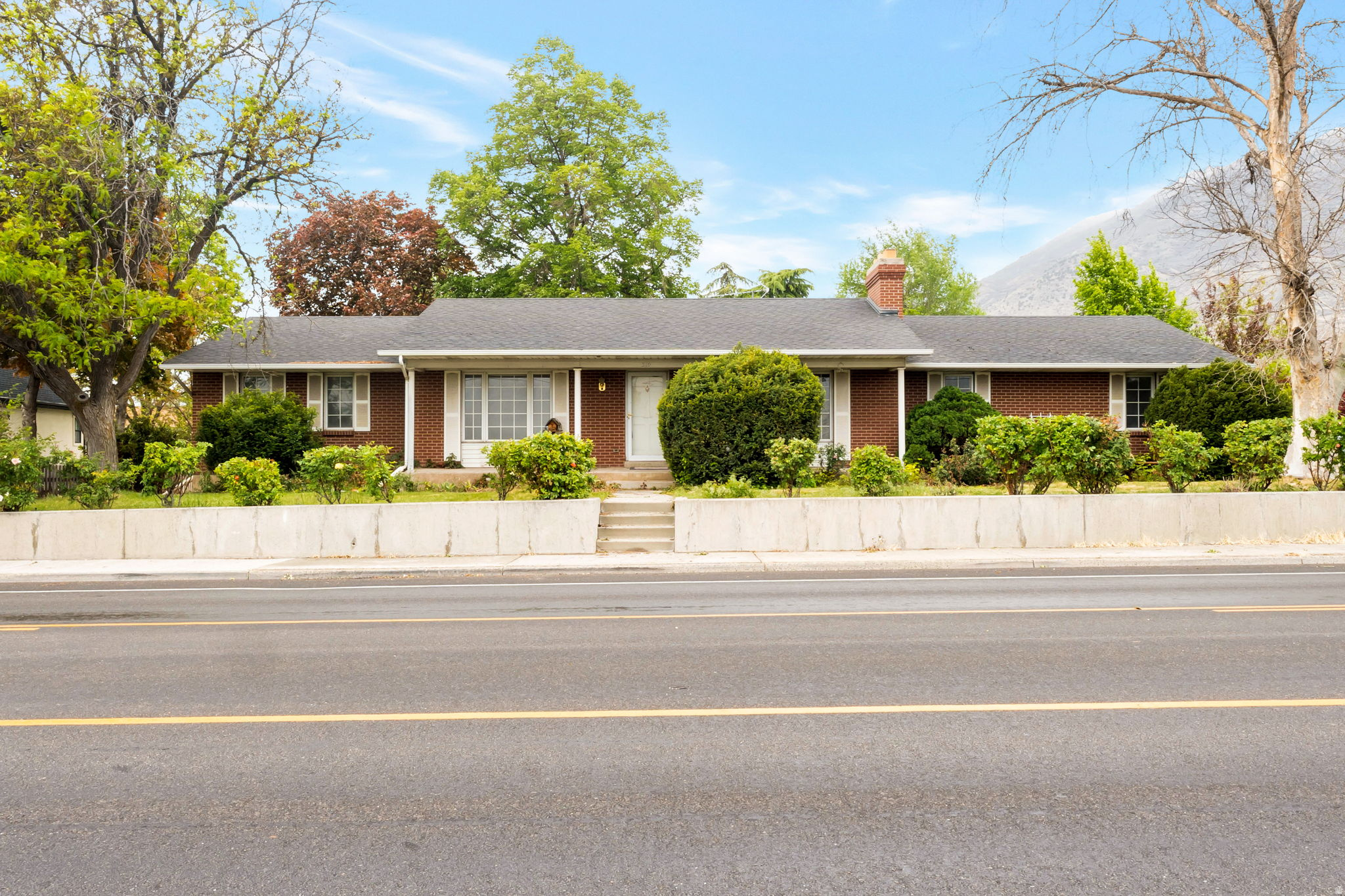ROXBURY - Residential