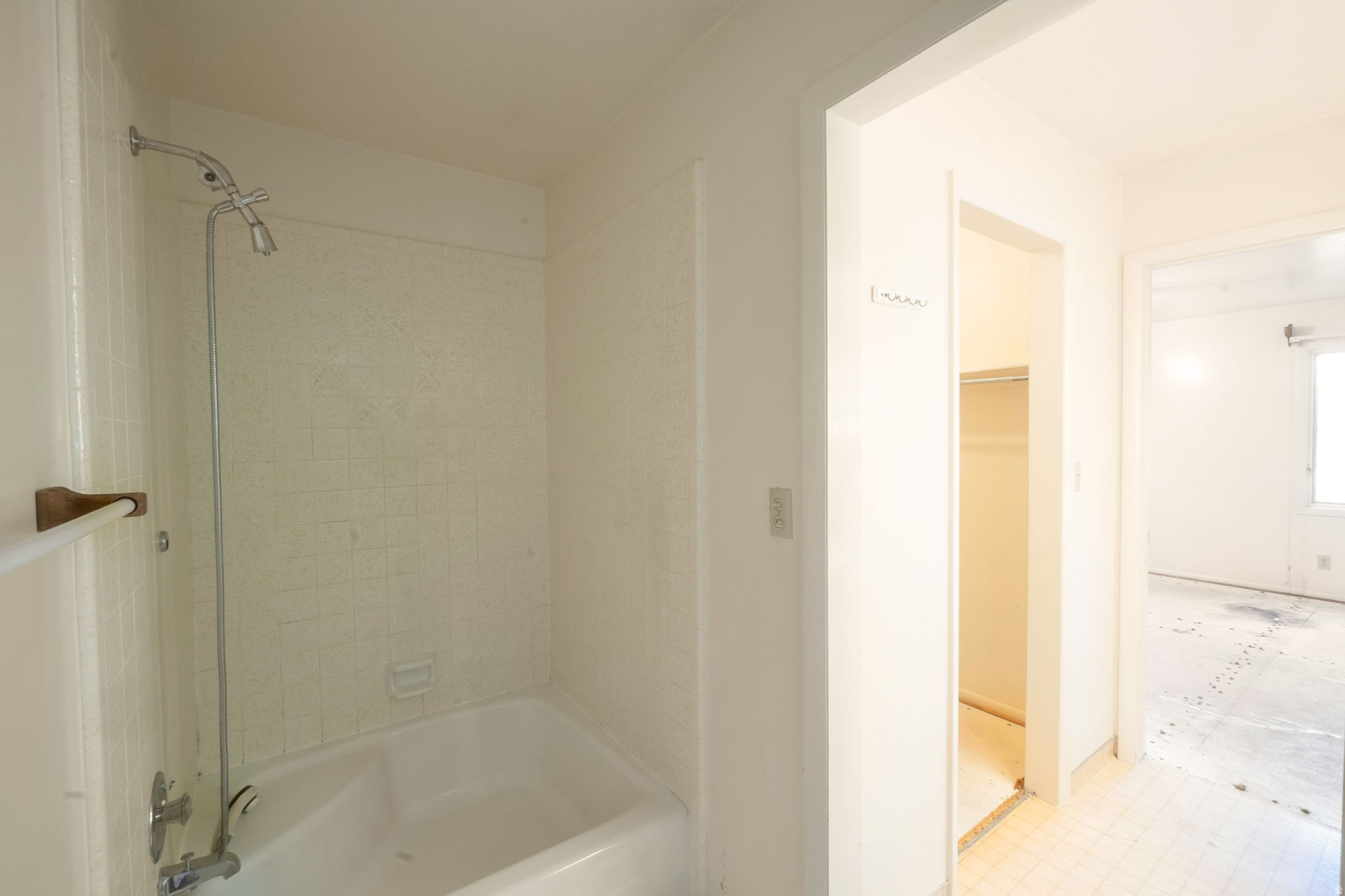 ROXBURY - Residential
