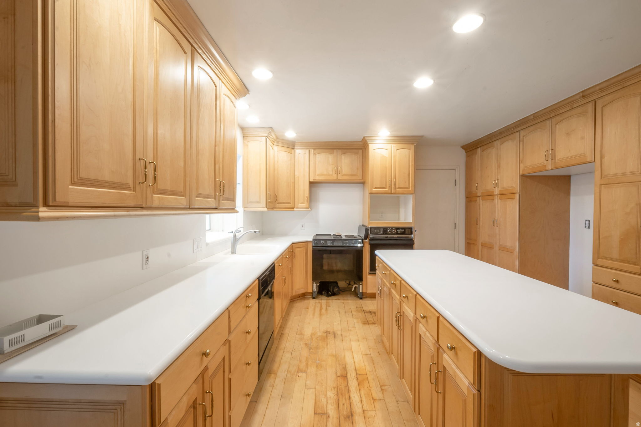 ROXBURY - Residential