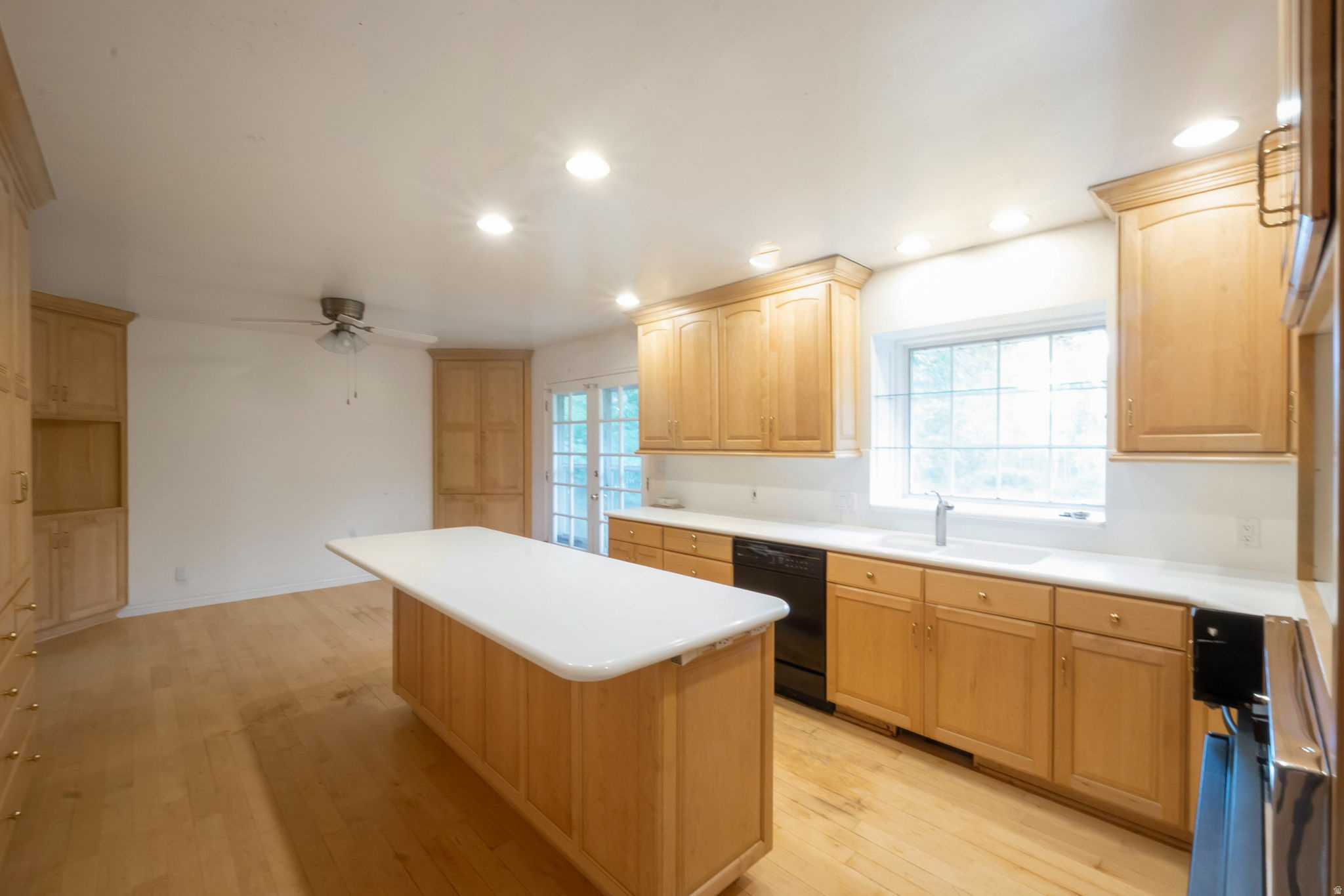 ROXBURY - Residential