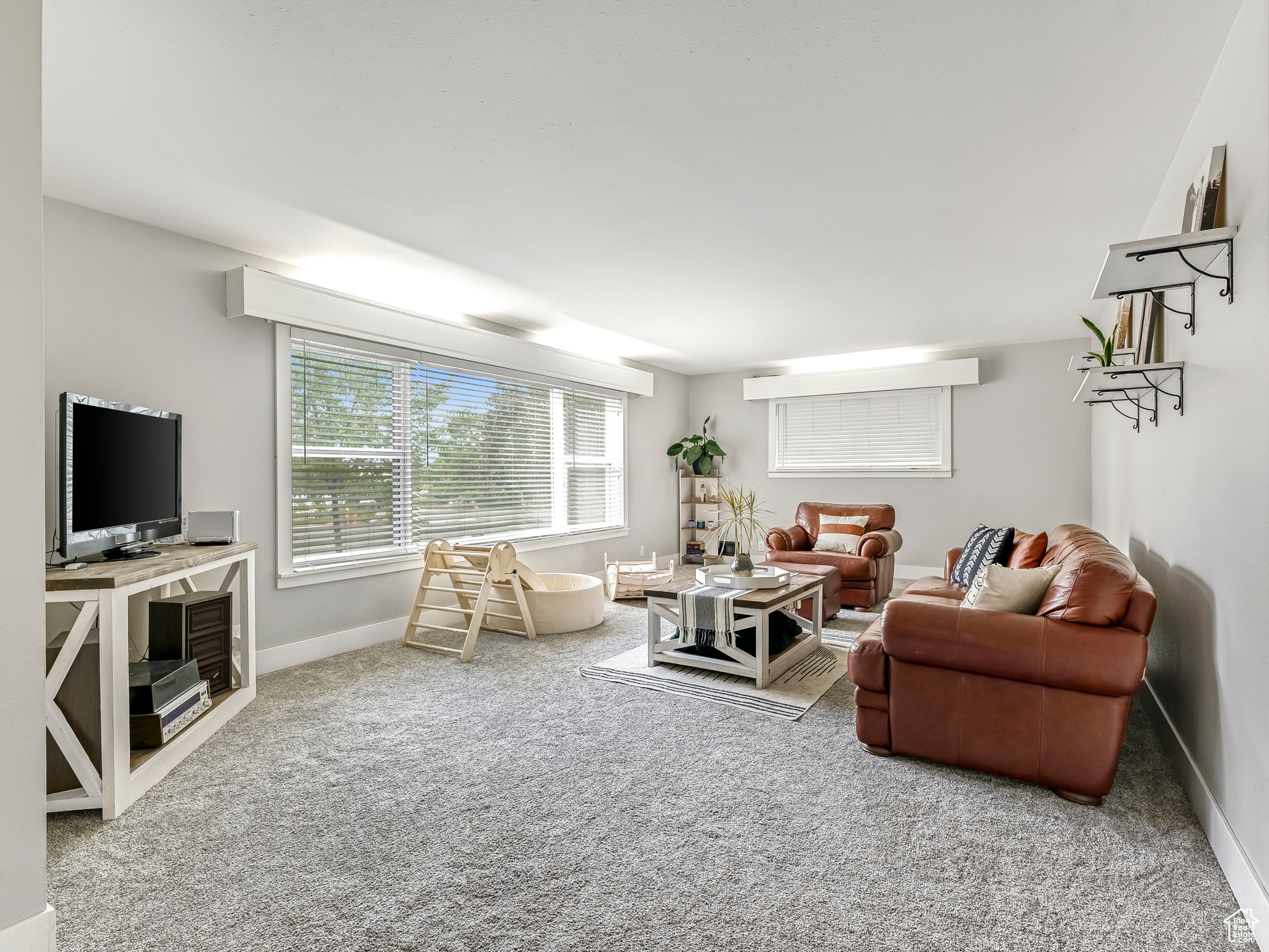 Payson, Utah 84651, United States, 4 Bedrooms Bedrooms, ,3 BathroomsBathrooms,Residential,Active,195358