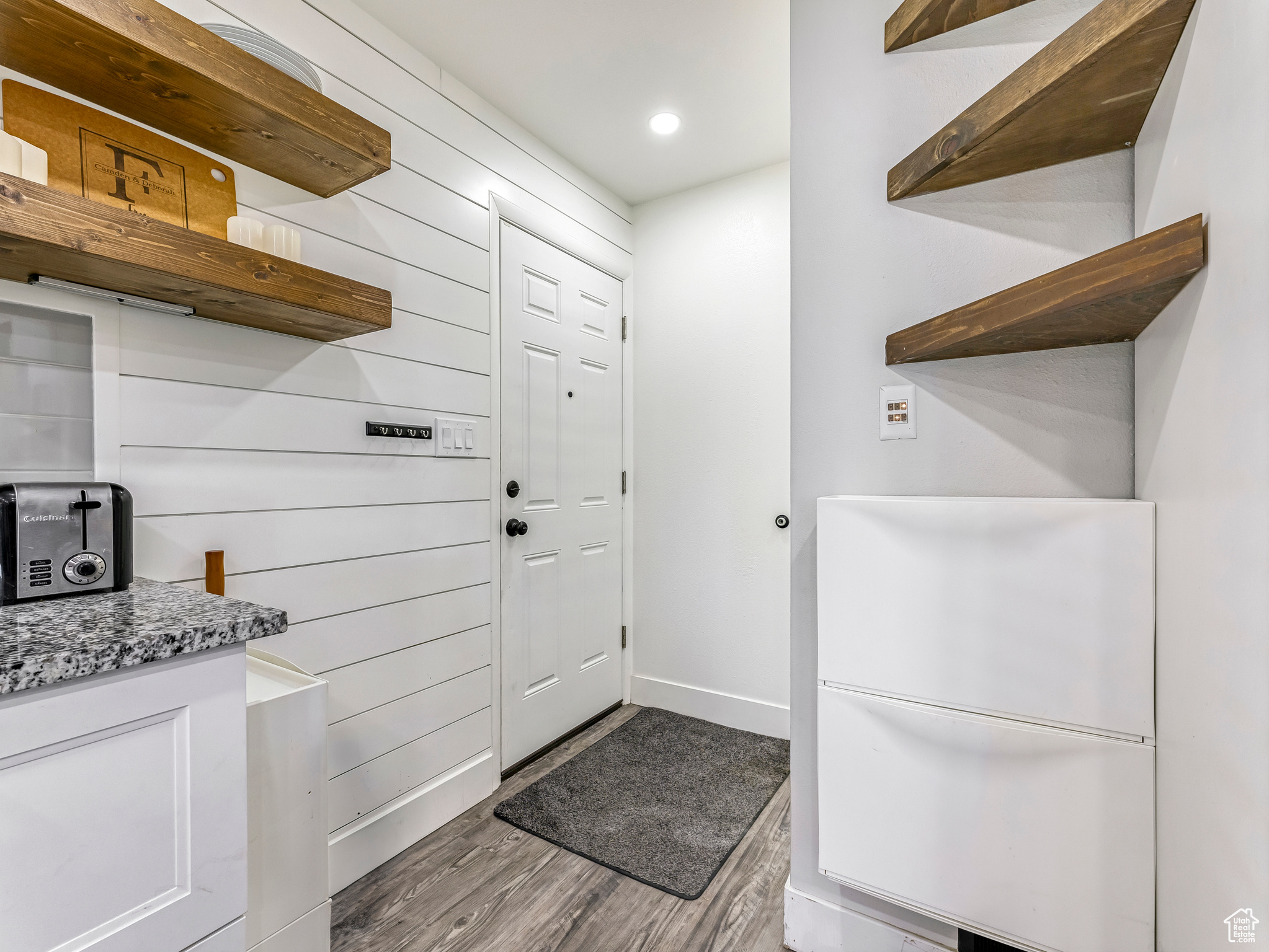 Payson, Utah 84651, United States, 4 Bedrooms Bedrooms, ,3 BathroomsBathrooms,Residential,Active,195358